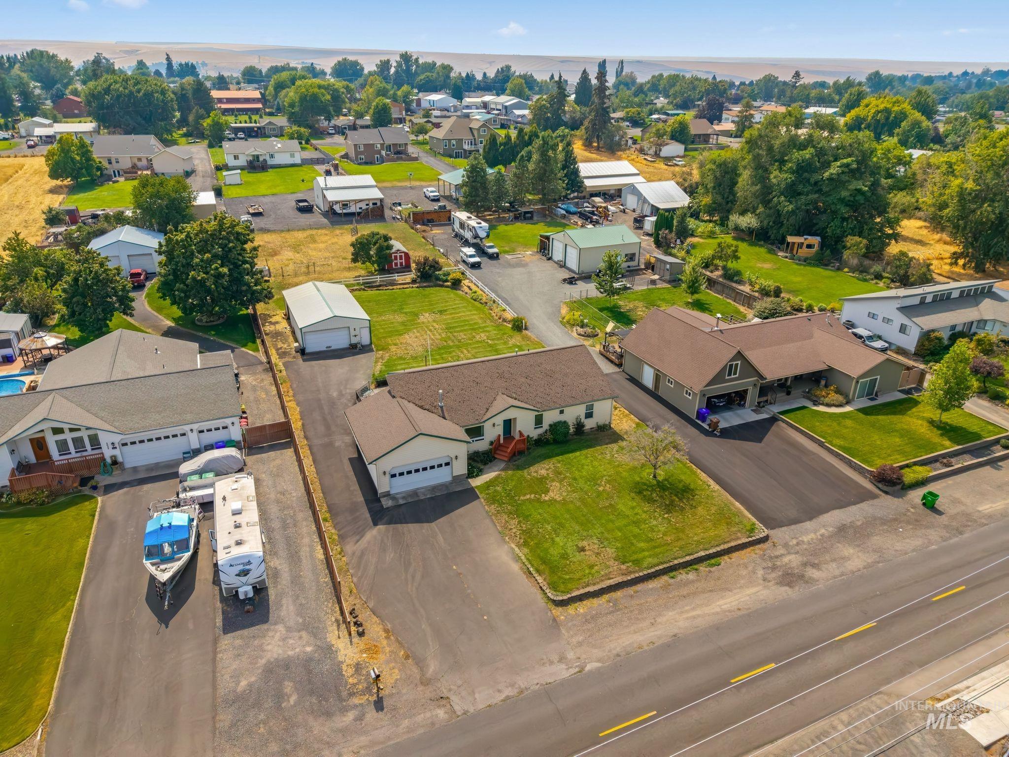 2028 Grelle Ave, Lewiston, Idaho 83501, 3 Bedrooms, 2 Bathrooms, Residential For Sale, Price $535,000,MLS 98998898
