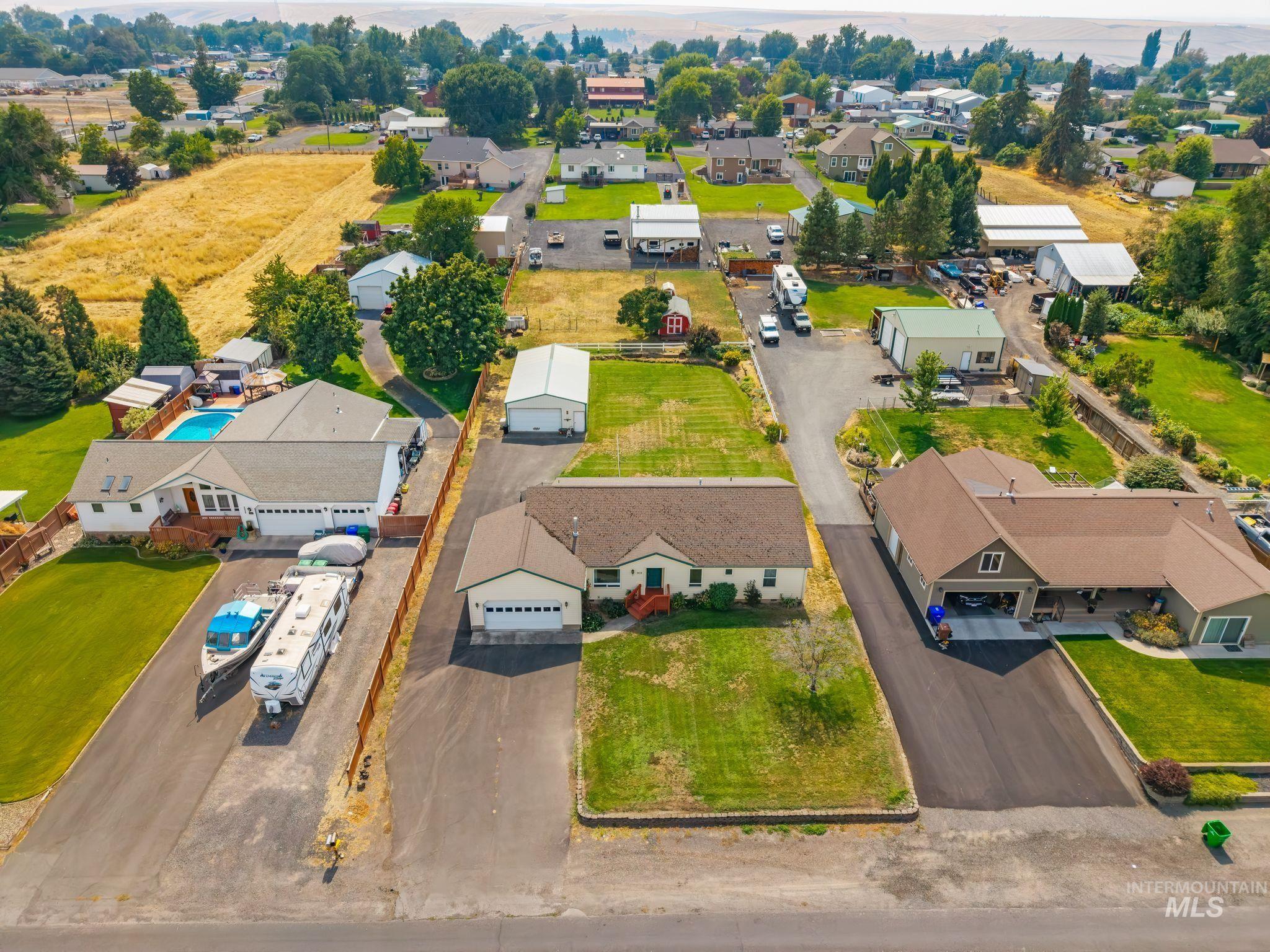 2028 Grelle Ave, Lewiston, Idaho 83501, 3 Bedrooms, 2 Bathrooms, Residential For Sale, Price $535,000,MLS 98998898