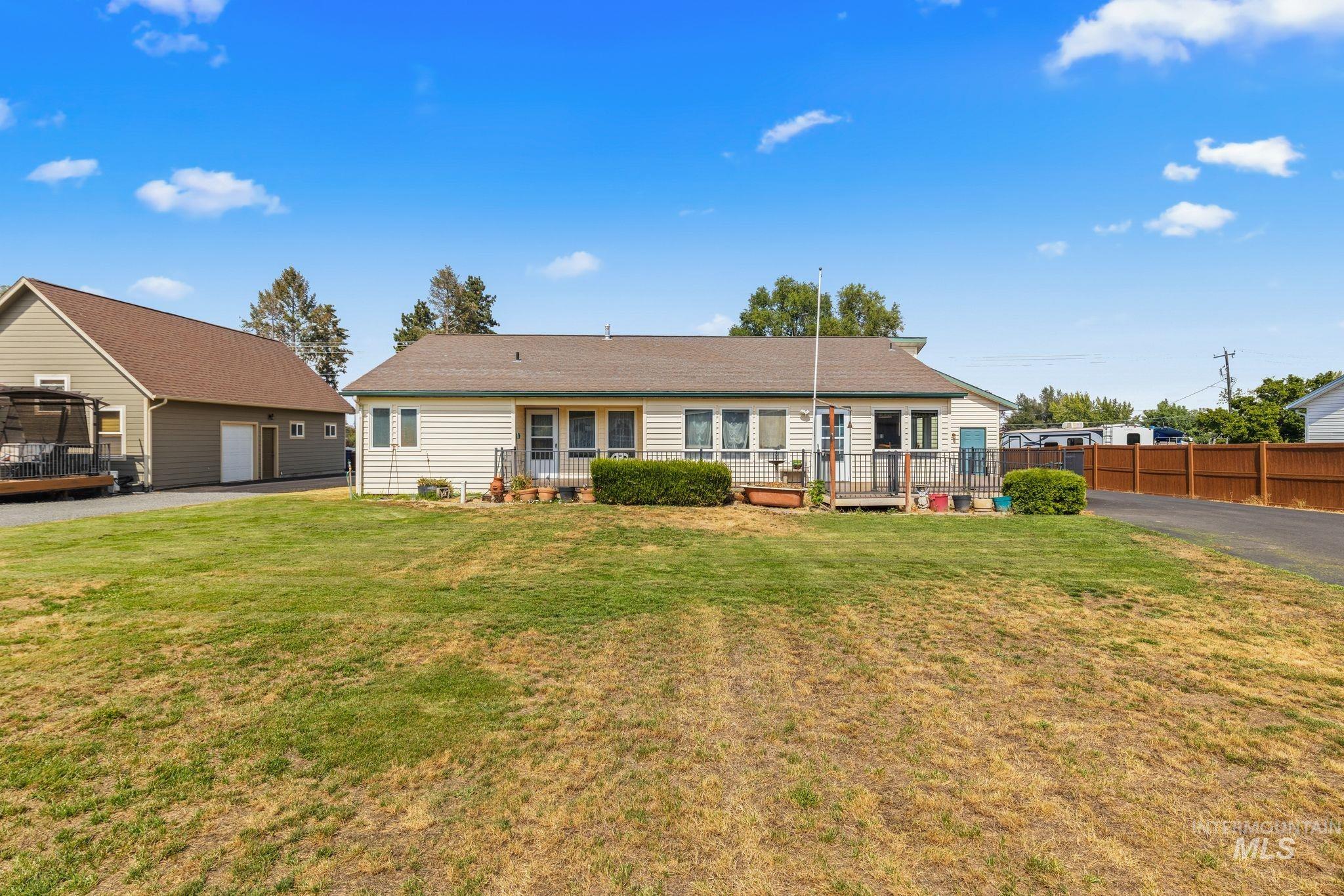 2028 Grelle Ave, Lewiston, Idaho 83501, 3 Bedrooms, 2 Bathrooms, Residential For Sale, Price $535,000,MLS 98998898