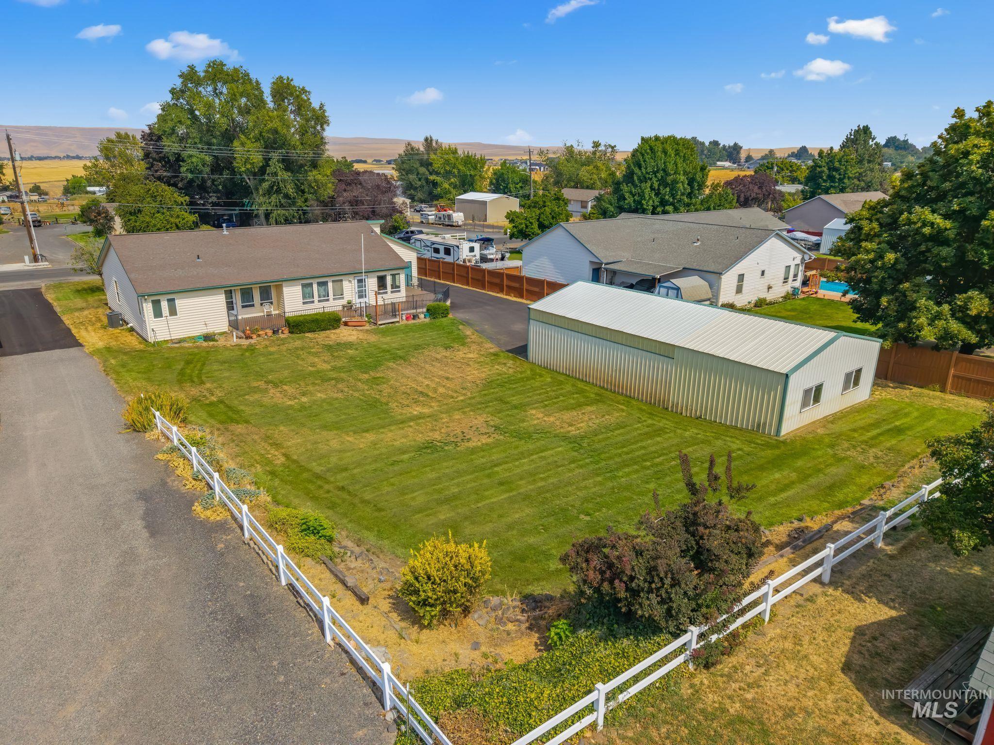 2028 Grelle Ave, Lewiston, Idaho 83501, 3 Bedrooms, 2 Bathrooms, Residential For Sale, Price $535,000,MLS 98998898