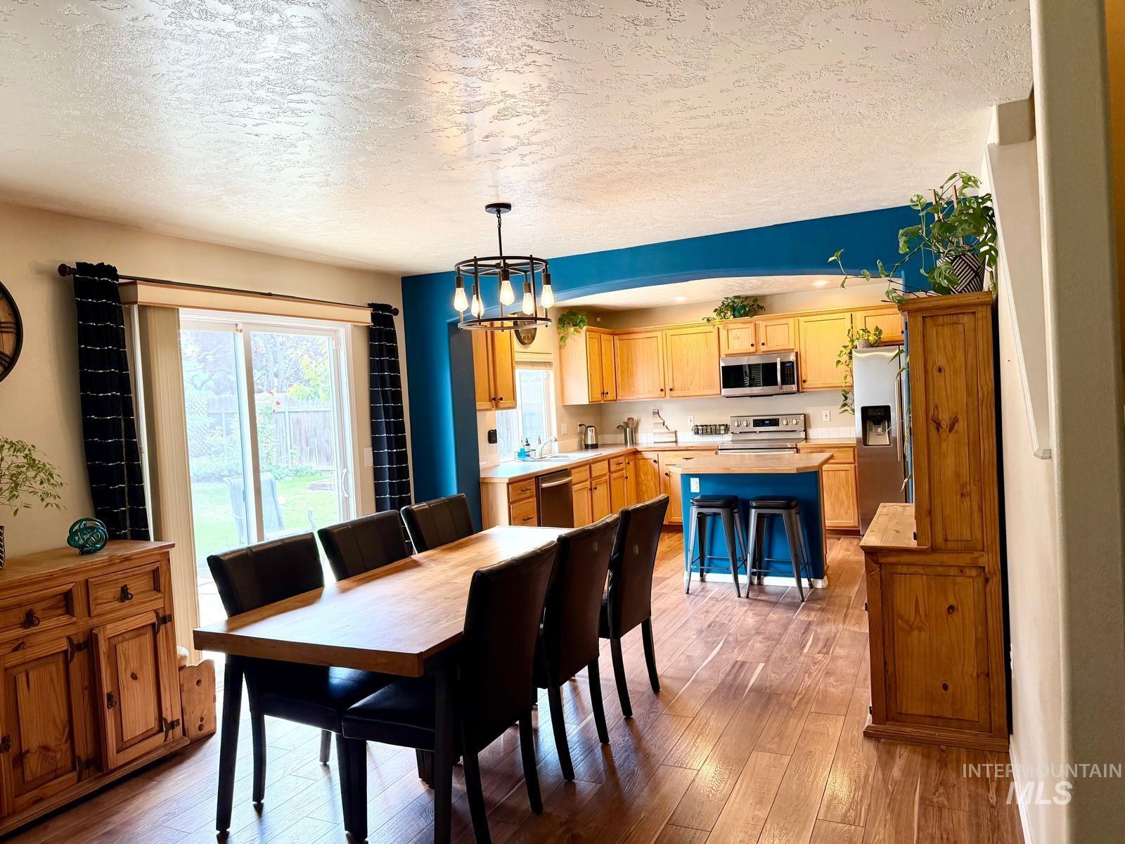12105 W Kings Canyon St, Boise, Idaho 83709, 4 Bedrooms, 2.5 Bathrooms, Residential For Sale, Price $575,000,MLS 98998900