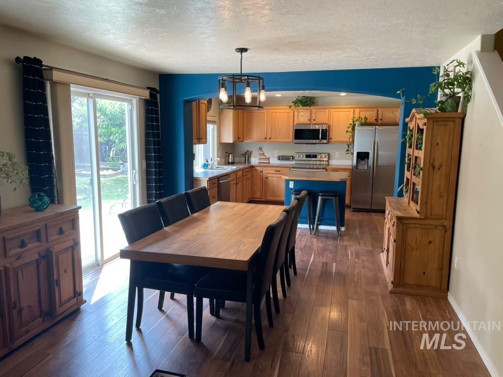 12105 W Kings Canyon St, Boise, Idaho 83709, 4 Bedrooms, 2.5 Bathrooms, Residential For Sale, Price $575,000,MLS 98998900
