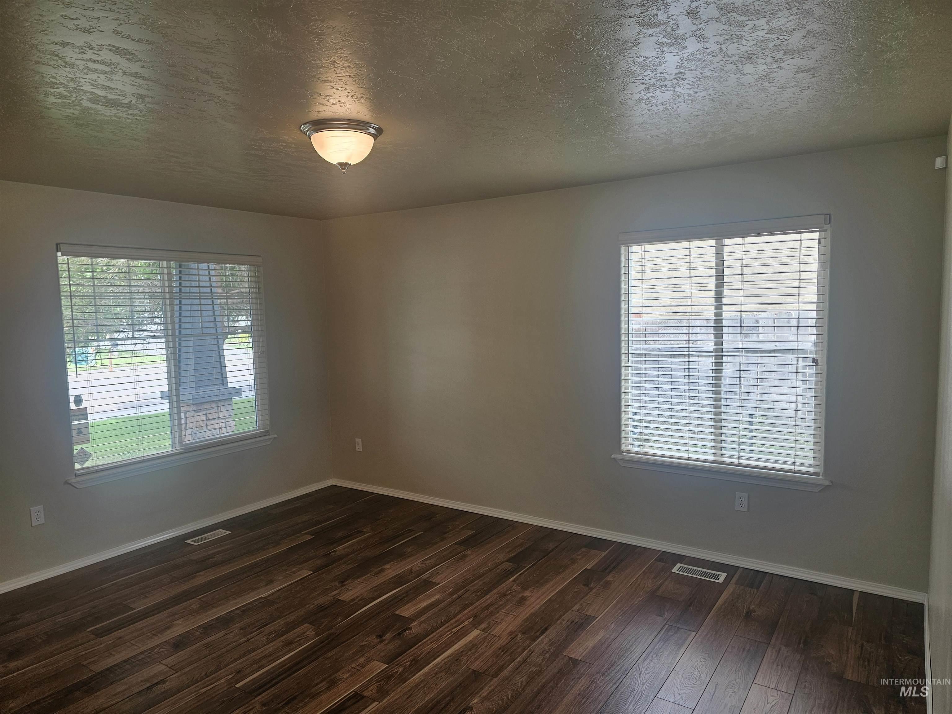 12105 W Kings Canyon St, Boise, Idaho 83709, 4 Bedrooms, 2.5 Bathrooms, Residential For Sale, Price $575,000, 98998900