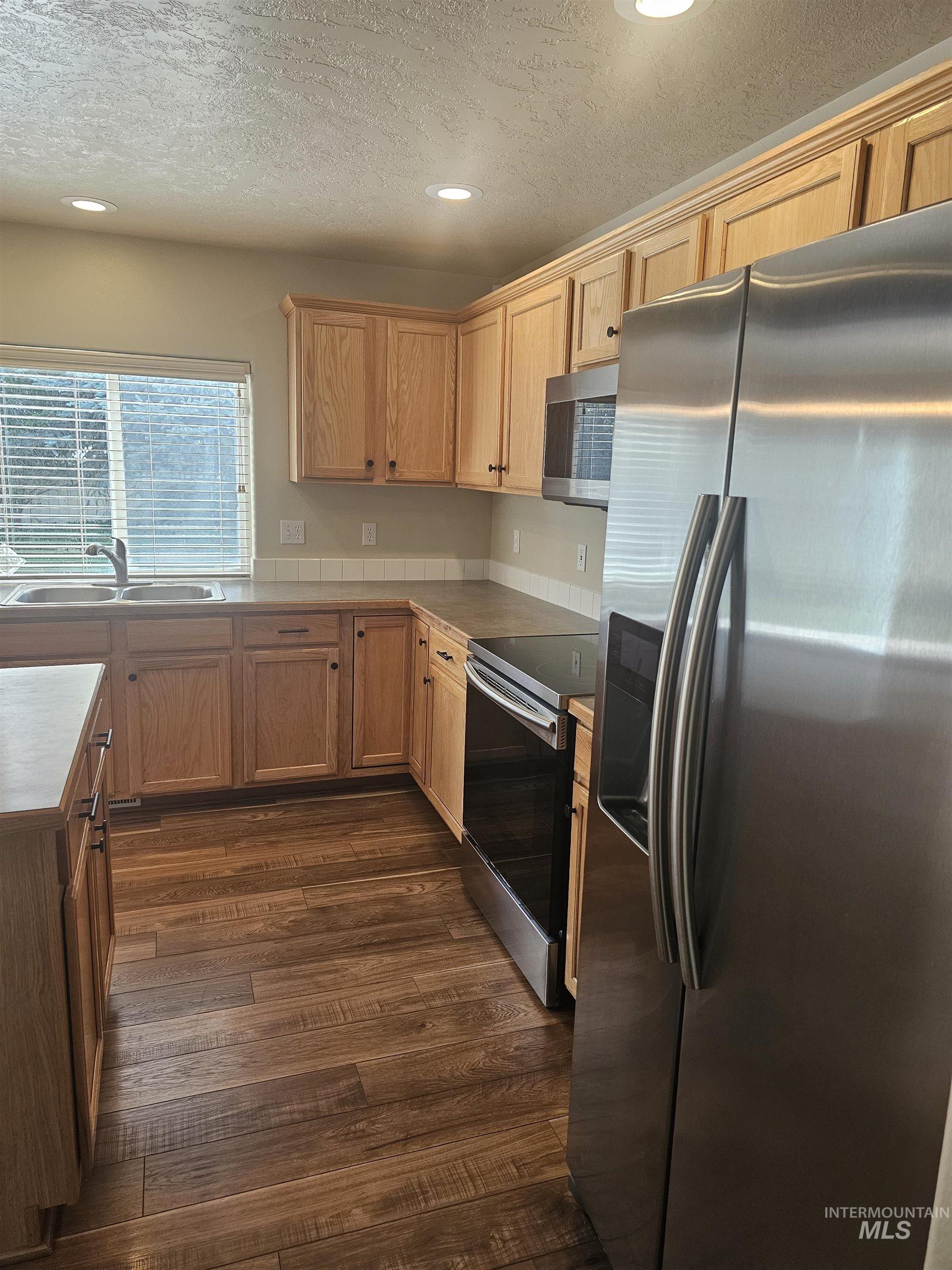 12105 W Kings Canyon St, Boise, Idaho 83709, 4 Bedrooms, 2.5 Bathrooms, Residential For Sale, Price $575,000,MLS 98998900