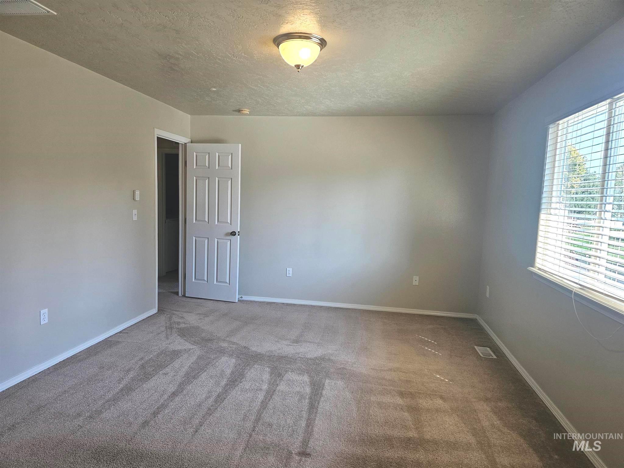 12105 W Kings Canyon St, Boise, Idaho 83709, 4 Bedrooms, 2.5 Bathrooms, Residential For Sale, Price $575,000, 98998900
