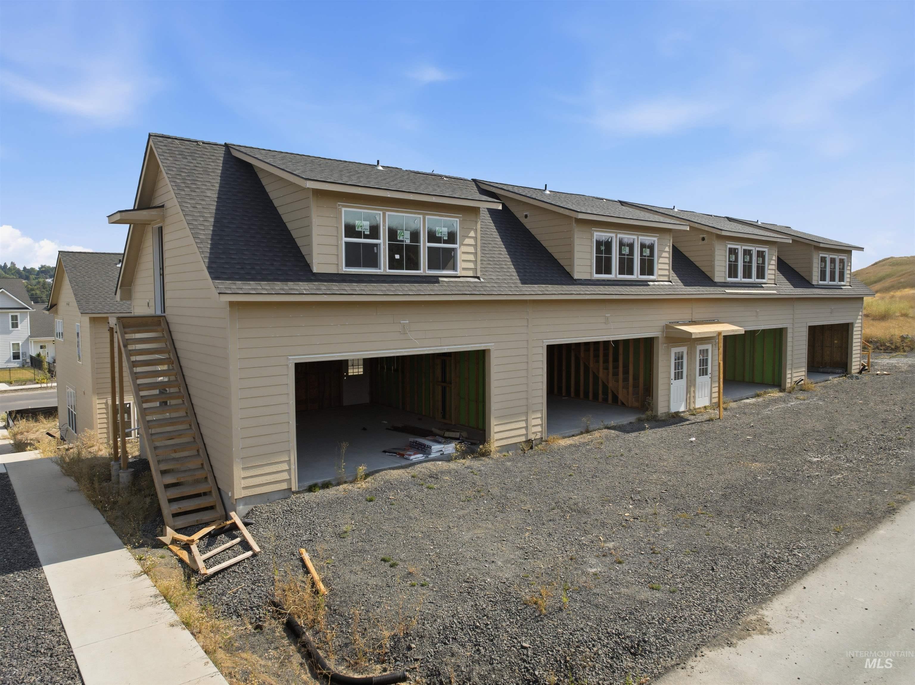 1161 Edington Ave, Moscow, Idaho 83843, 3 Bedrooms, 3 Bathrooms, Residential For Sale, Price $515,000,MLS 98998902
