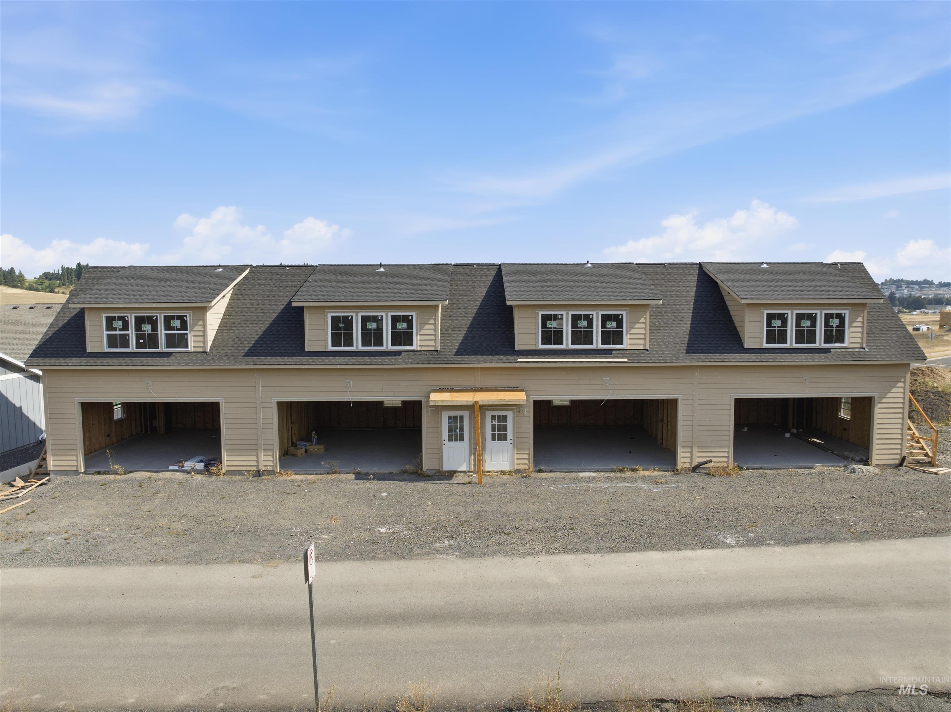 1155 Edington Ave, Moscow, Idaho 83843, 3 Bedrooms, 3 Bathrooms, Residential For Sale, Price $515,000,MLS 98998903
