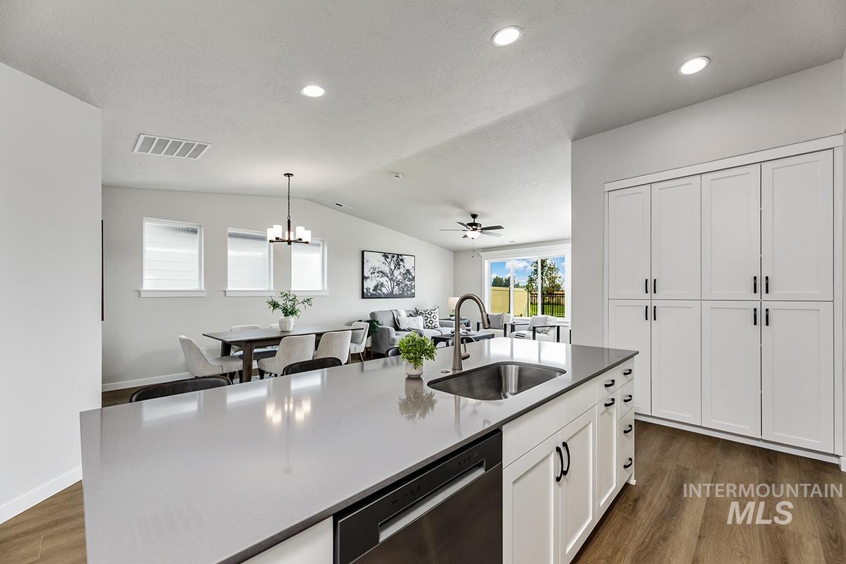 7122 S Gamely Ave, Meridian, Idaho 83642, 3 Bedrooms, 2 Bathrooms, Residential For Sale, Price $489,000,MLS 98998906
