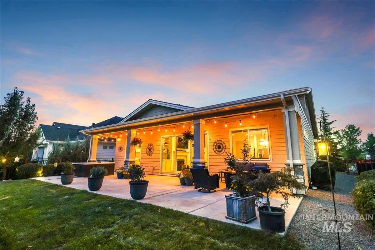 7811 W Corinthia St, Eagle, Idaho 83616, 3 Bedrooms, 2.5 Bathrooms, Residential For Sale, Price $769,000,MLS 98998907