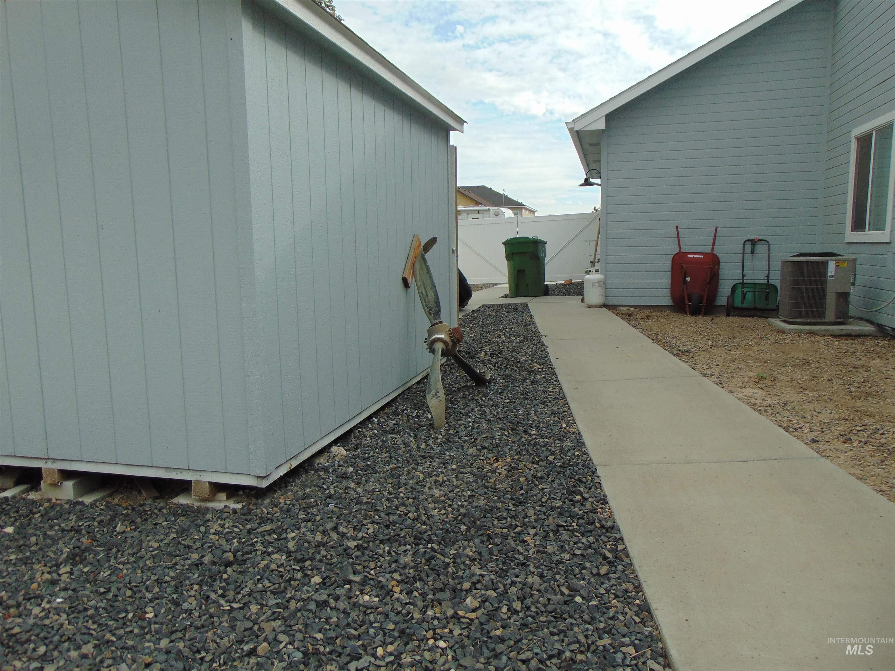 2707 Driftwood Dr., Payette, Idaho 83661, 3 Bedrooms, 2 Bathrooms, Residential For Sale, Price $436,500,MLS 98998908