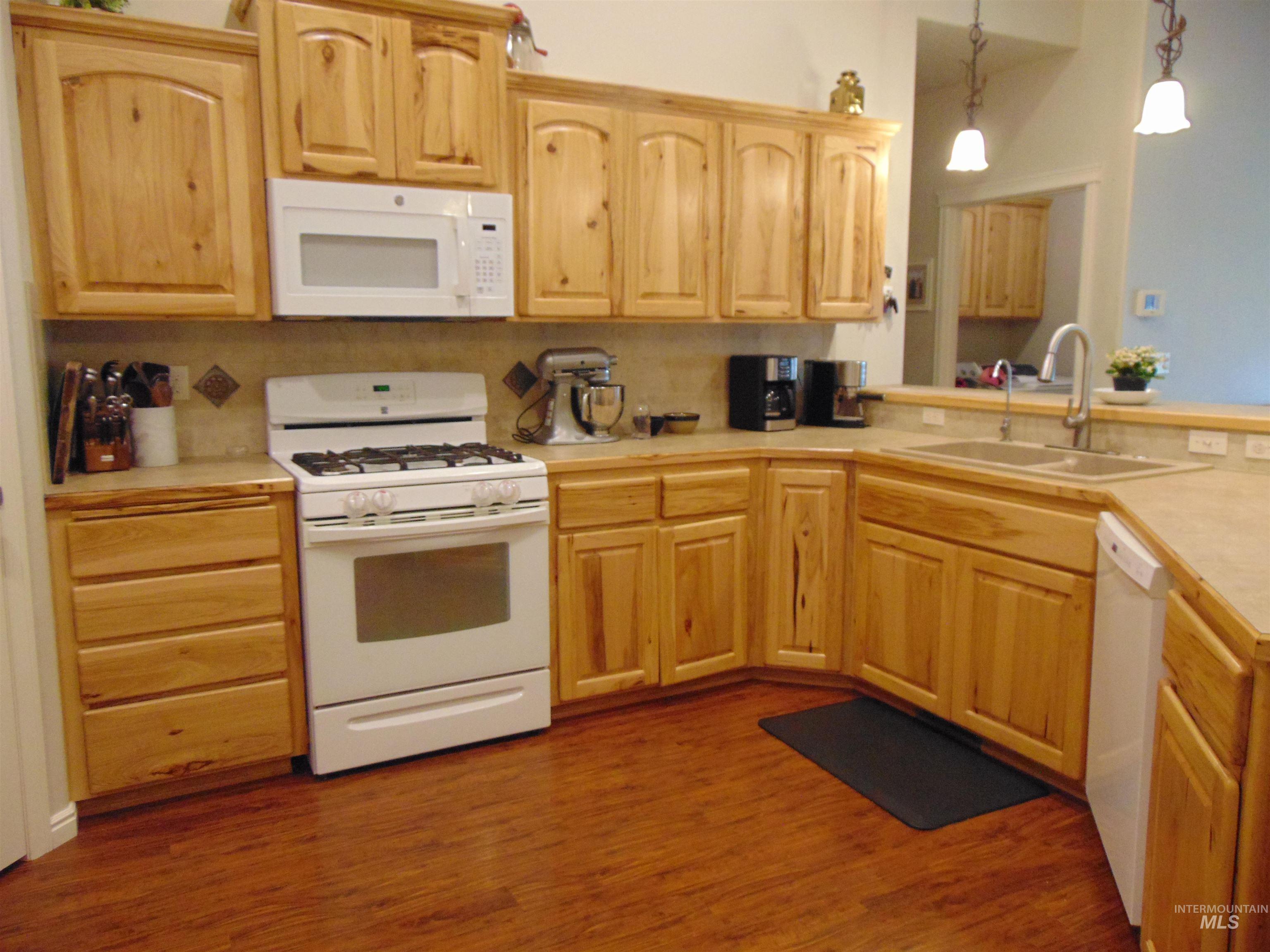 2707 Driftwood Dr., Payette, Idaho 83661, 3 Bedrooms, 2 Bathrooms, Residential For Sale, Price $436,500,MLS 98998908