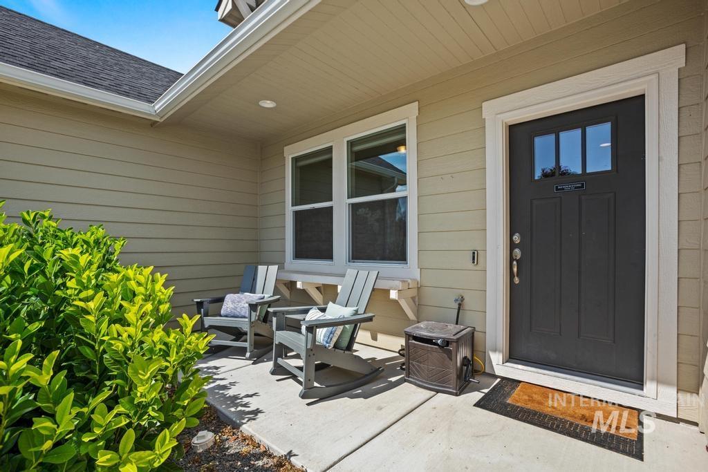 2308 W Coneflower St., Nampa, Idaho 83686, 4 Bedrooms, 2 Bathrooms, Residential For Sale, Price $485,000,MLS 98998909