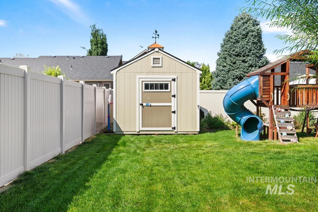 2308 W Coneflower St., Nampa, Idaho 83686, 4 Bedrooms, 2 Bathrooms, Residential For Sale, Price $485,000,MLS 98998909