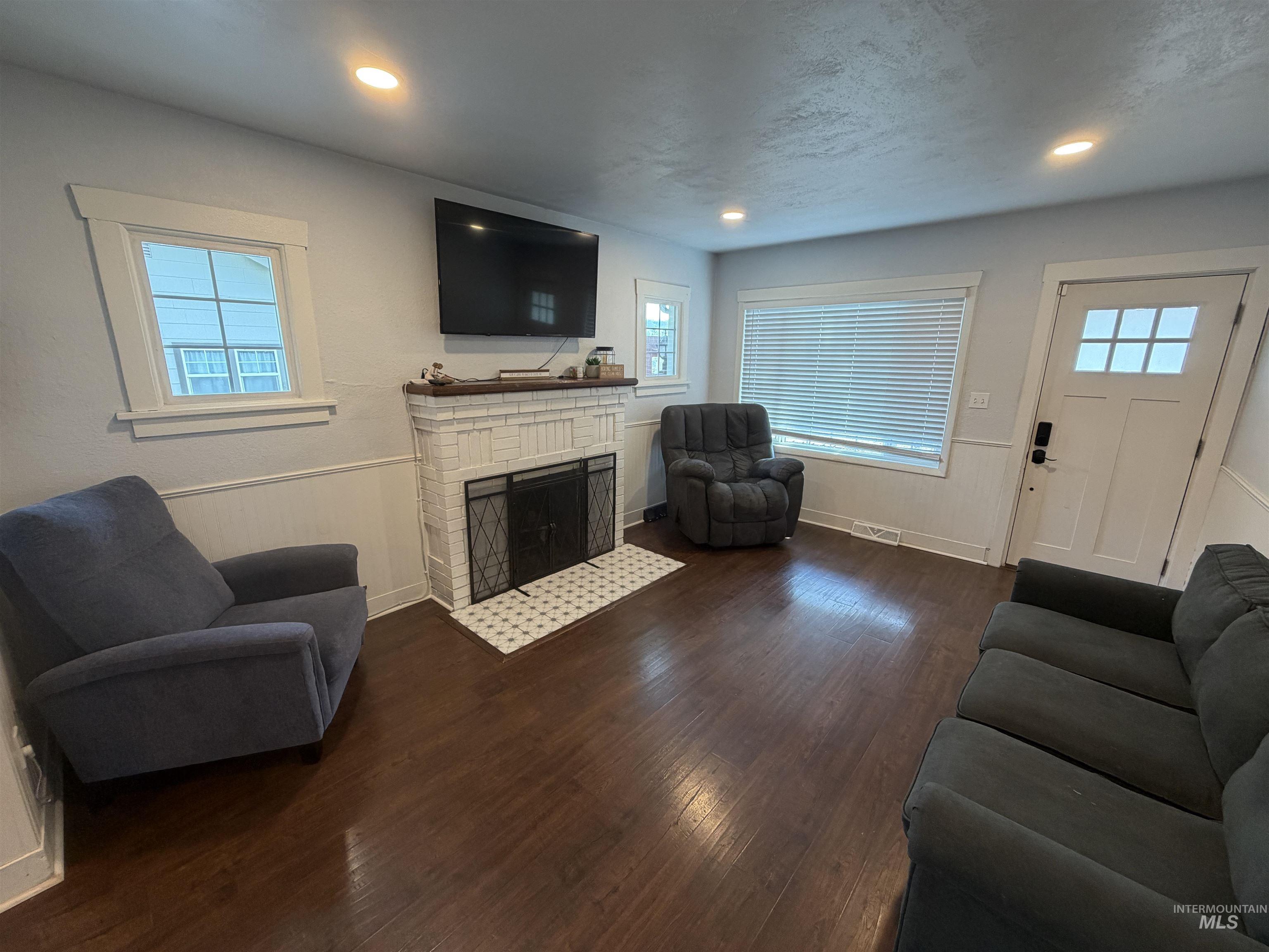 1419 10th Ave., Lewiston, Idaho 83501, 5 Bedrooms, 1.5 Bathrooms, Residential For Sale, Price $419,900,MLS 98998911