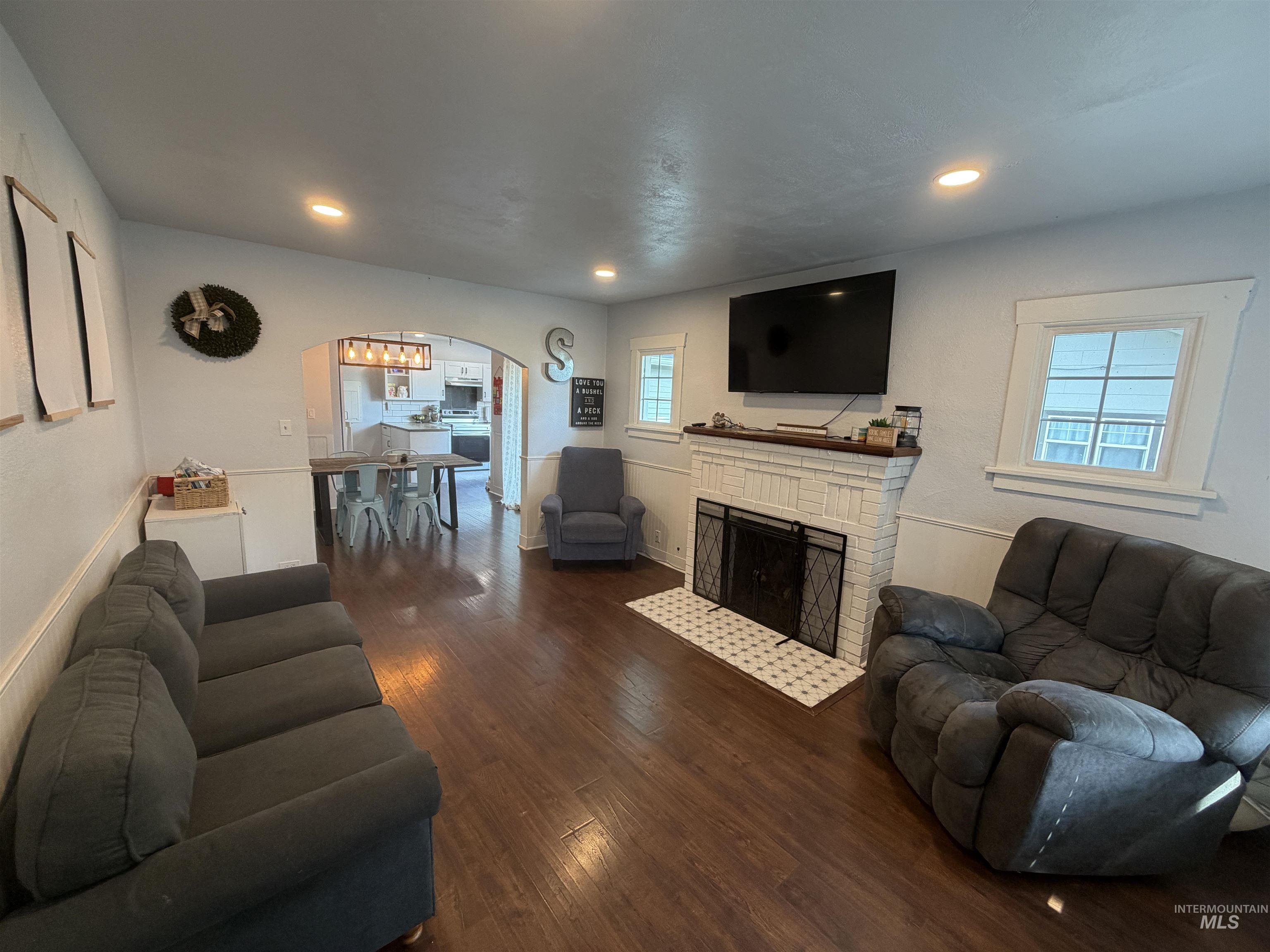 1419 10th Ave., Lewiston, Idaho 83501, 5 Bedrooms, 1.5 Bathrooms, Residential For Sale, Price $419,900,MLS 98998911