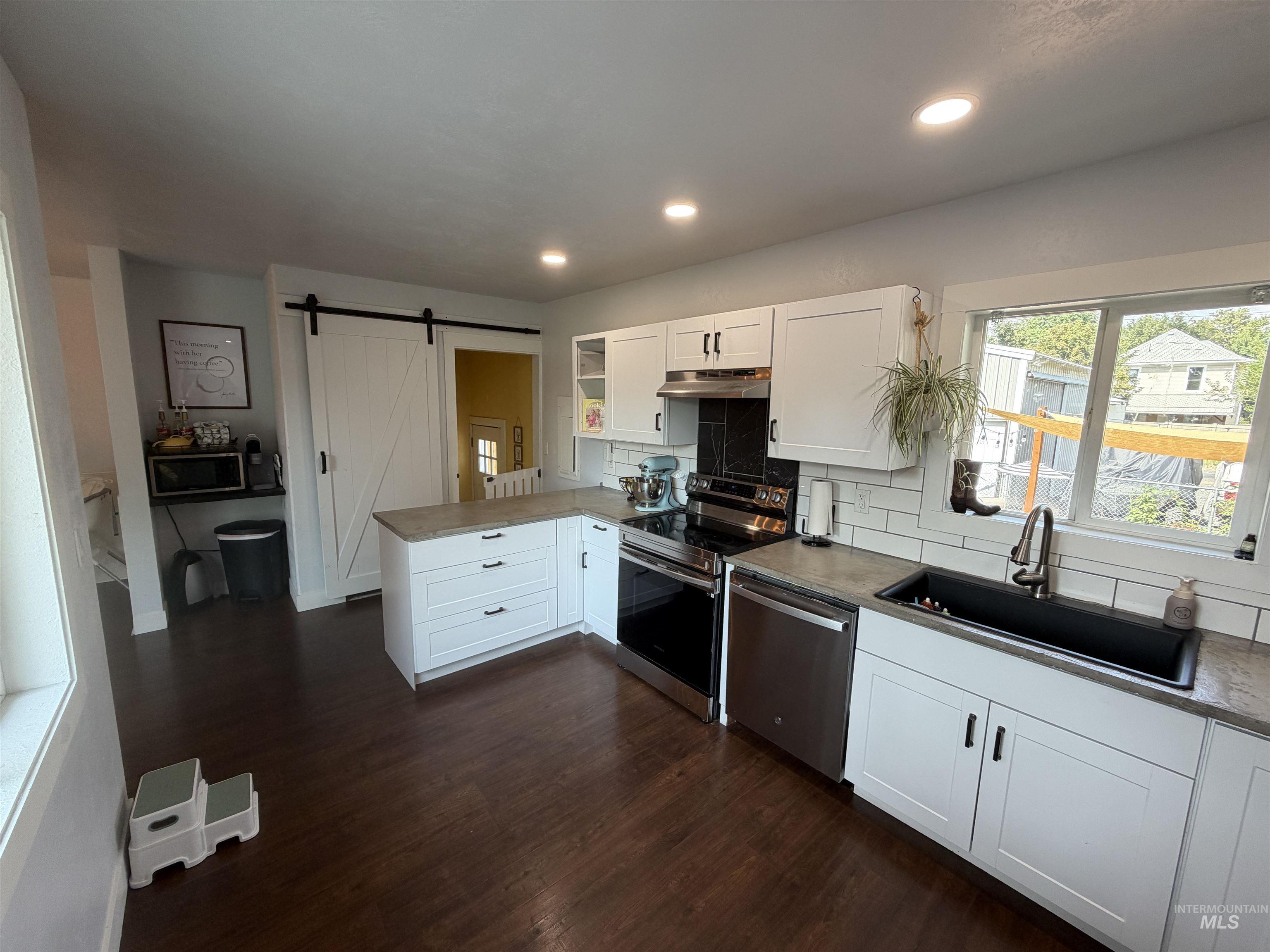 1419 10th Ave., Lewiston, Idaho 83501, 5 Bedrooms, 1.5 Bathrooms, Residential For Sale, Price $419,900,MLS 98998911