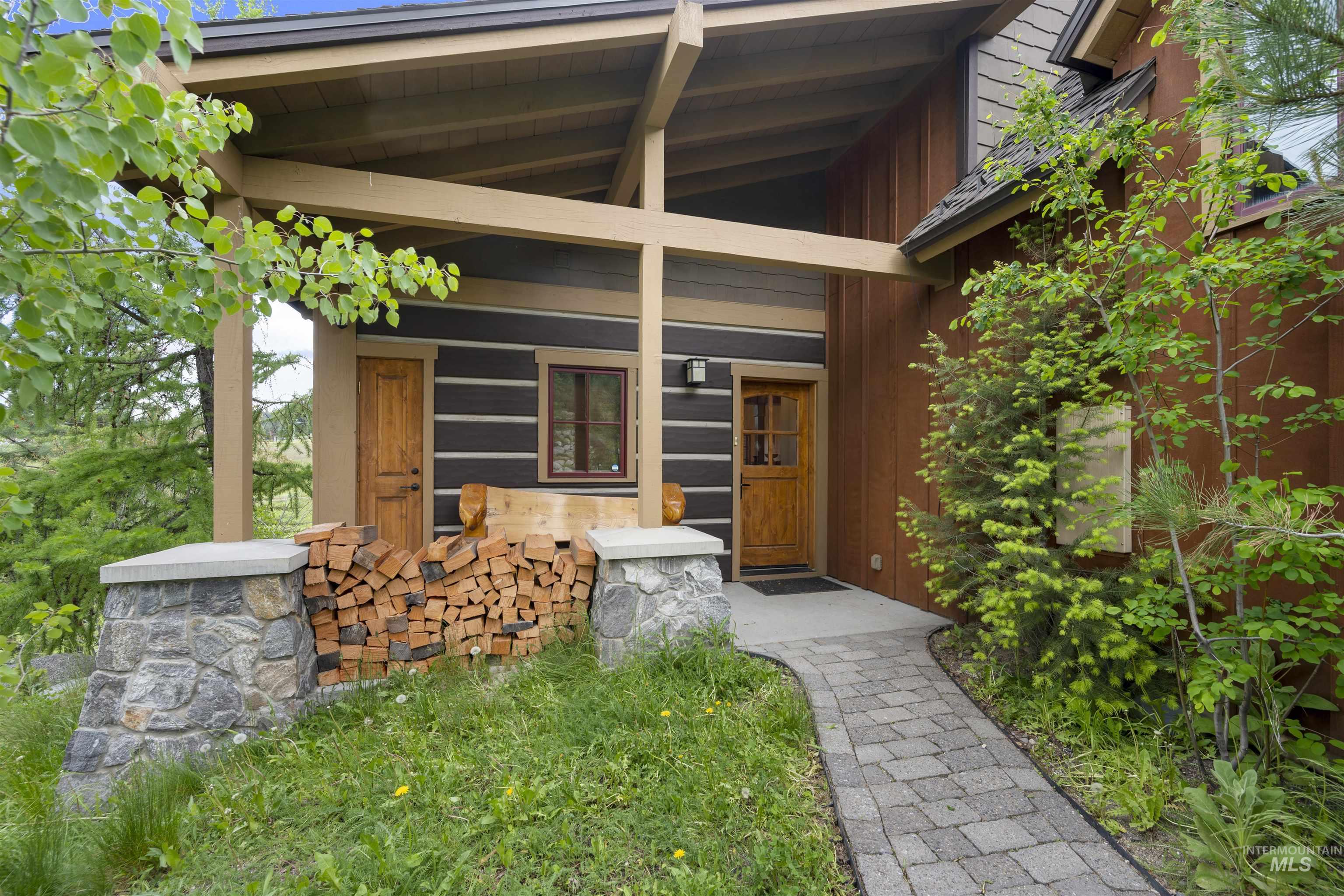 55 Golden Bar Court, Donnelly, Idaho 83615, 3 Bedrooms, 3 Bathrooms, Residential For Sale, Price $1,350,000,MLS 98998914