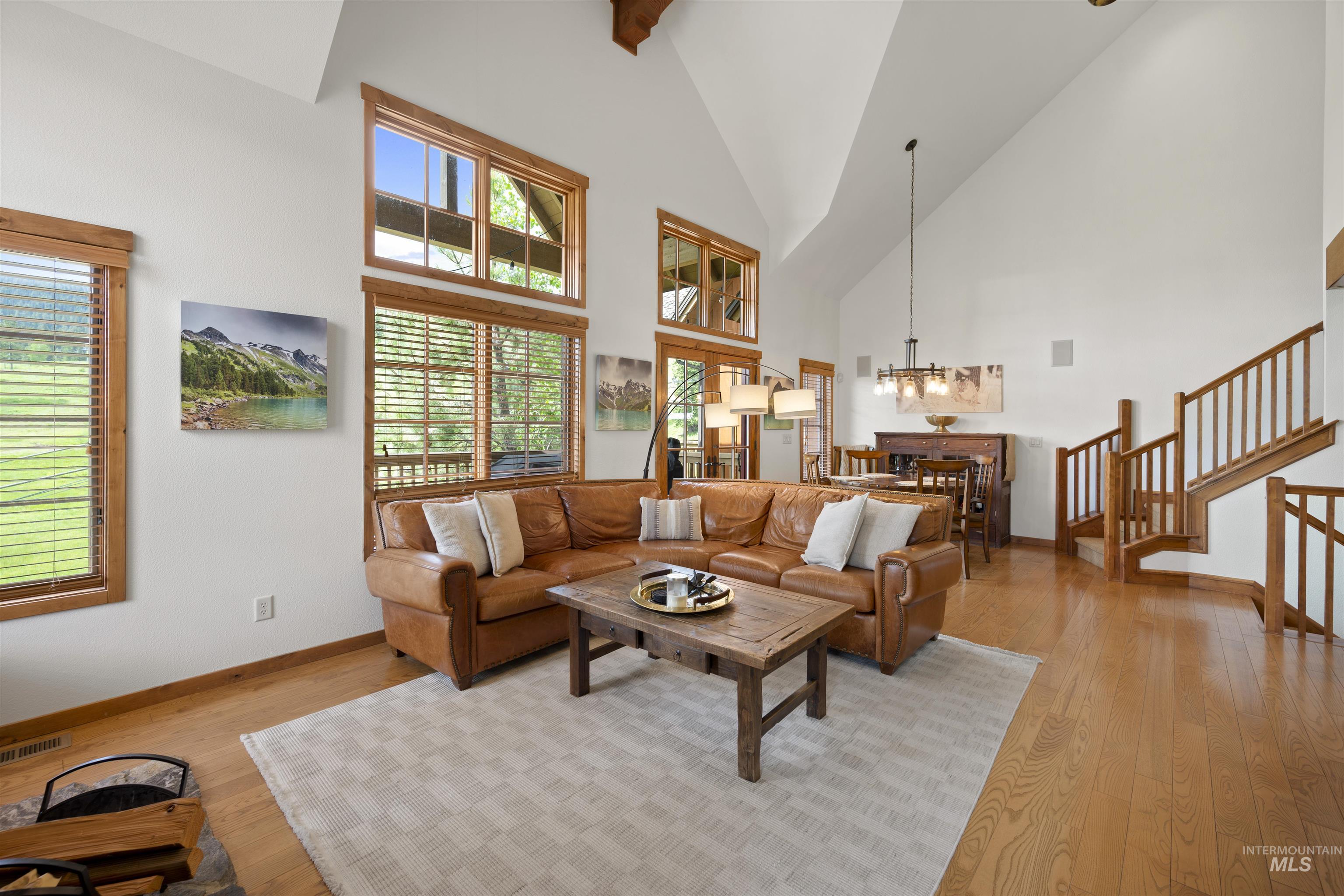 55 Golden Bar Court, Donnelly, Idaho 83615, 3 Bedrooms, 3 Bathrooms, Residential For Sale, Price $1,350,000,MLS 98998914