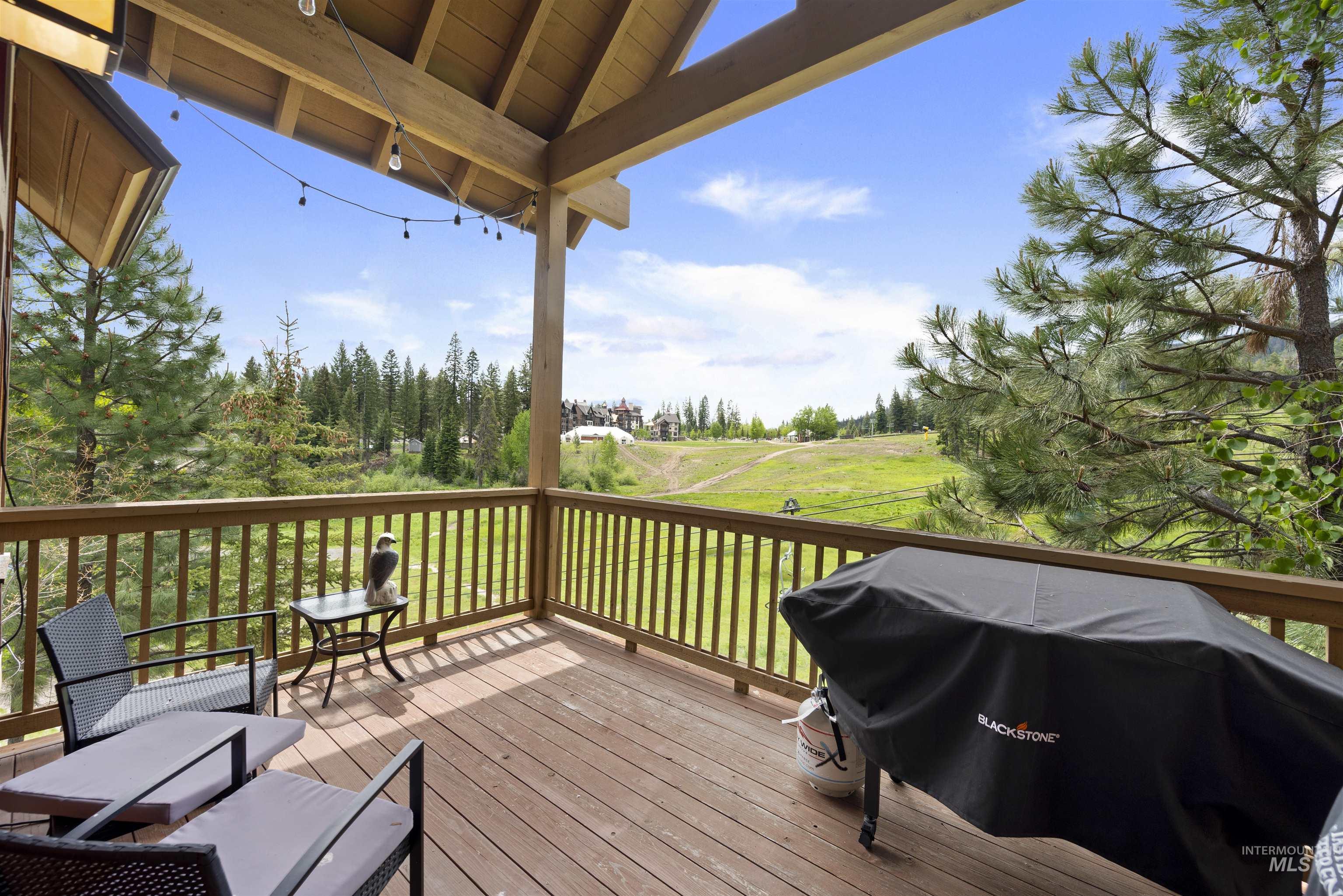55 Golden Bar Court, Donnelly, Idaho 83615, 3 Bedrooms, 3 Bathrooms, Residential For Sale, Price $1,350,000,MLS 98998914