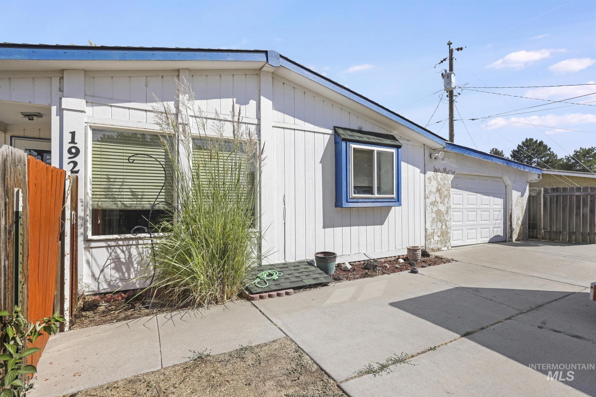 192 W Caswell, Twin Falls, Idaho 83301, 2 Bedrooms, 2 Bathrooms, Residential For Sale, Price $225,000,MLS 98998915