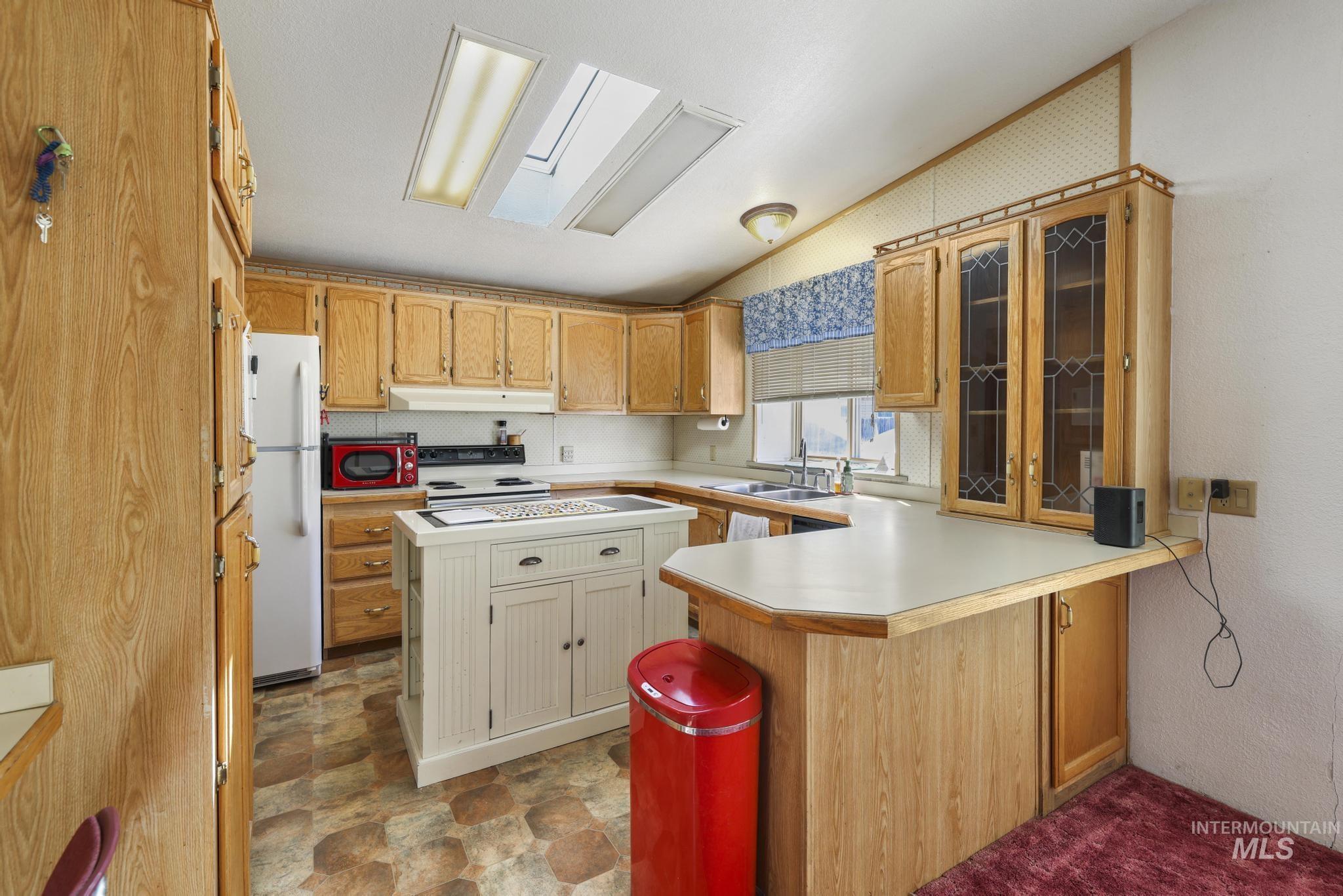 192 W Caswell, Twin Falls, Idaho 83301, 2 Bedrooms, 2 Bathrooms, Residential For Sale, Price $225,000,MLS 98998915