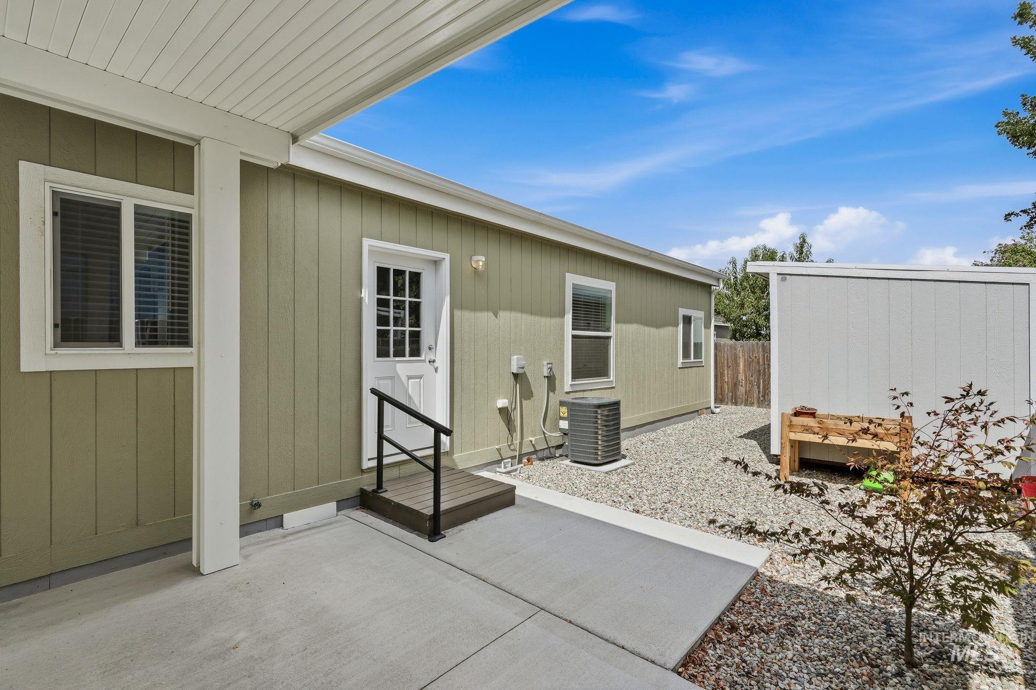 716 Liberty Ln, Emmett, Idaho 83617, 3 Bedrooms, 2 Bathrooms, Residential For Sale, Price $183,900,MLS 98998916