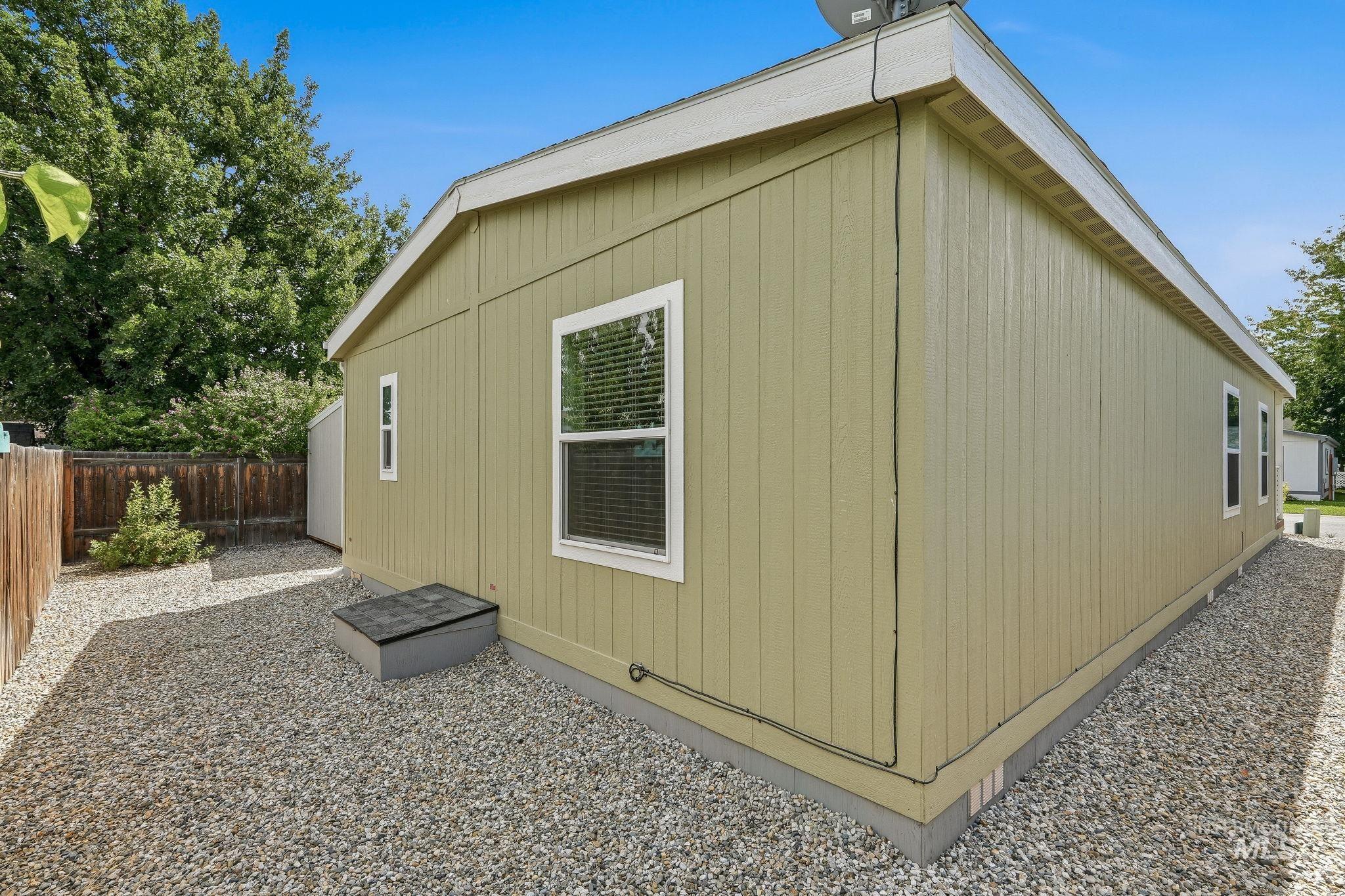 716 Liberty Ln, Emmett, Idaho 83617, 3 Bedrooms, 2 Bathrooms, Residential For Sale, Price $183,900,MLS 98998916