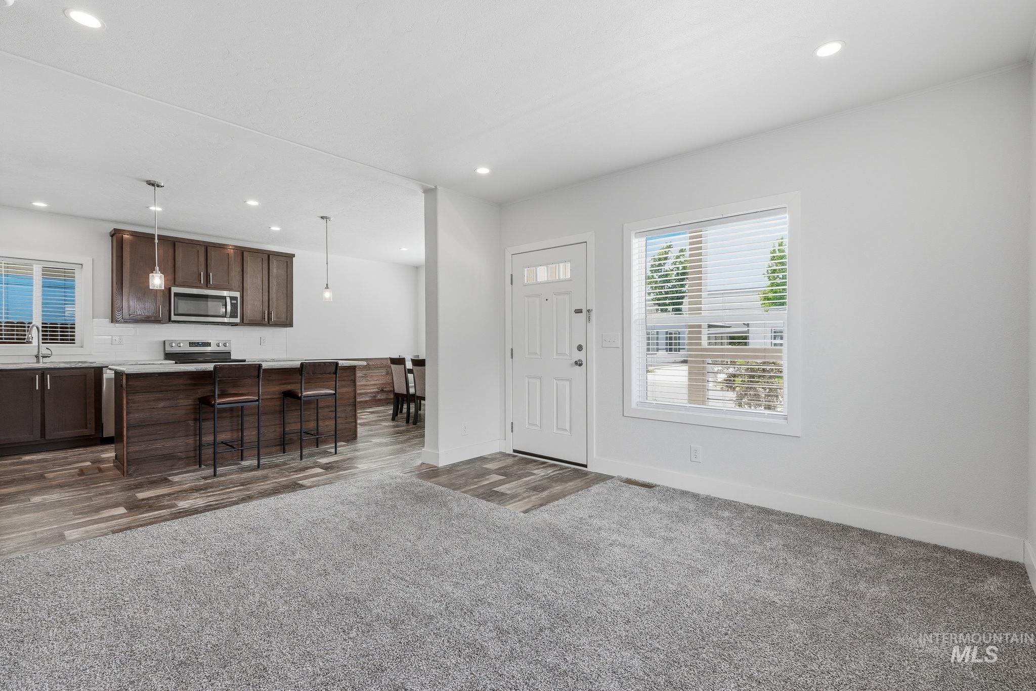 716 Liberty Ln, Emmett, Idaho 83617, 3 Bedrooms, 2 Bathrooms, Residential For Sale, Price $183,900,MLS 98998916