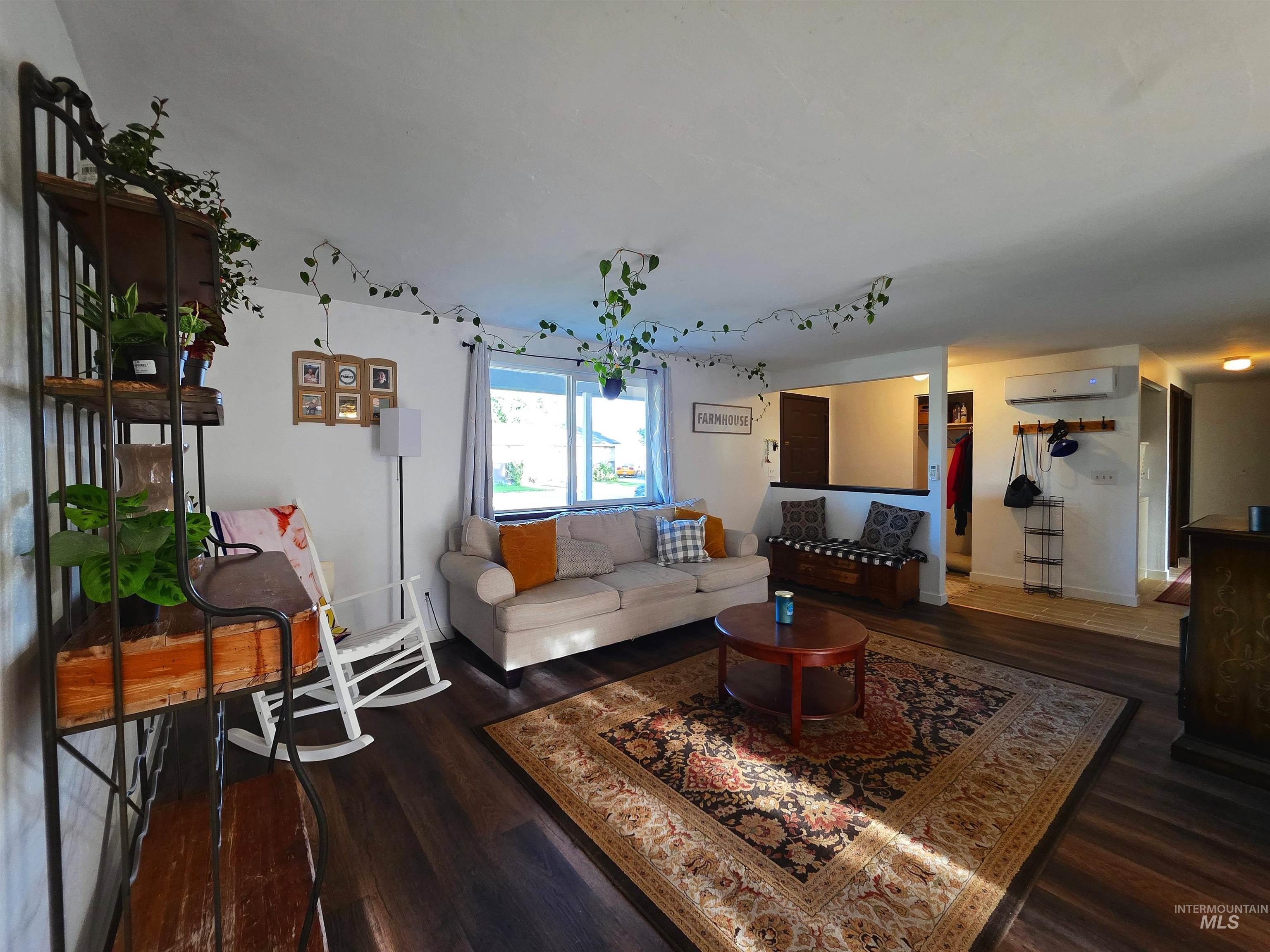 203 1st Ave W, Marsing, Idaho 83639, 4 Bedrooms, 2 Bathrooms, Residential For Sale, Price $329,900,MLS 98998920