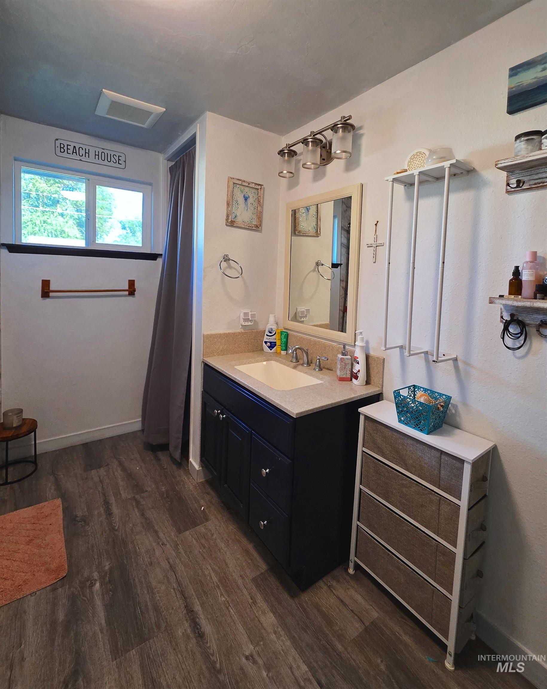 203 1st Ave W, Marsing, Idaho 83639, 4 Bedrooms, 2 Bathrooms, Residential For Sale, Price $329,900,MLS 98998920