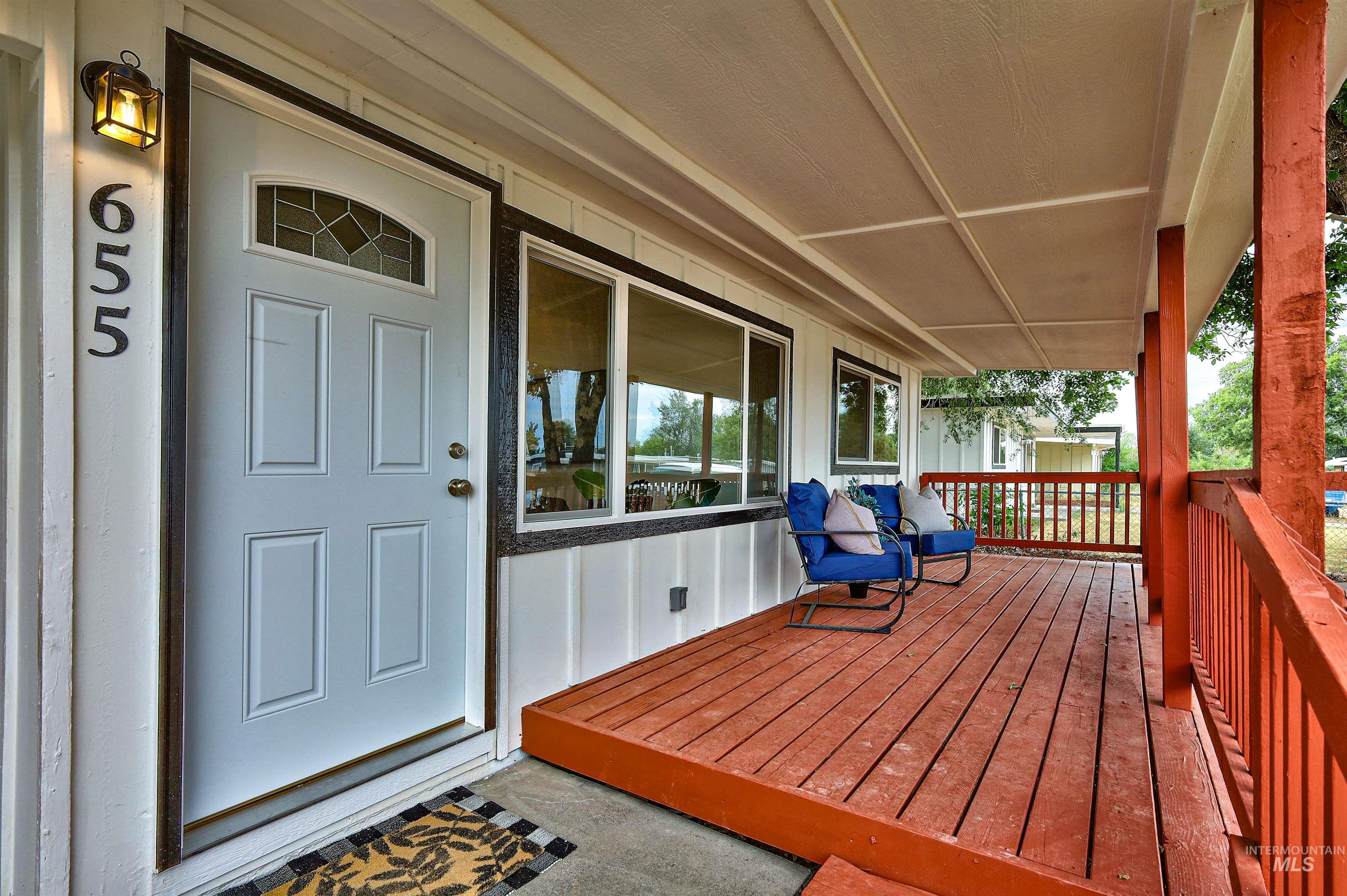 655 S 13th, Mountain Home, Idaho 83647, 3 Bedrooms, 2 Bathrooms, Residential For Sale, Price $285,000,MLS 98998921
