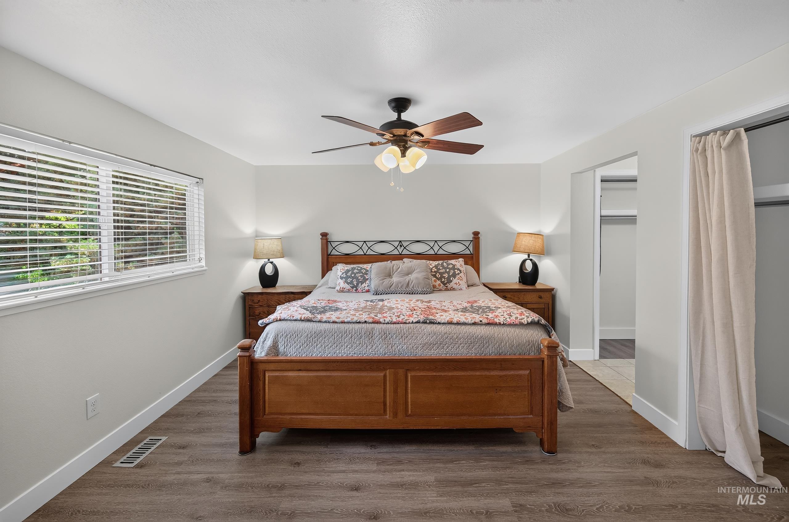 935 Farrington Dr, Eagle, Idaho 83616, 4 Bedrooms, 3 Bathrooms, Residential For Sale, Price $599,900,MLS 98998922