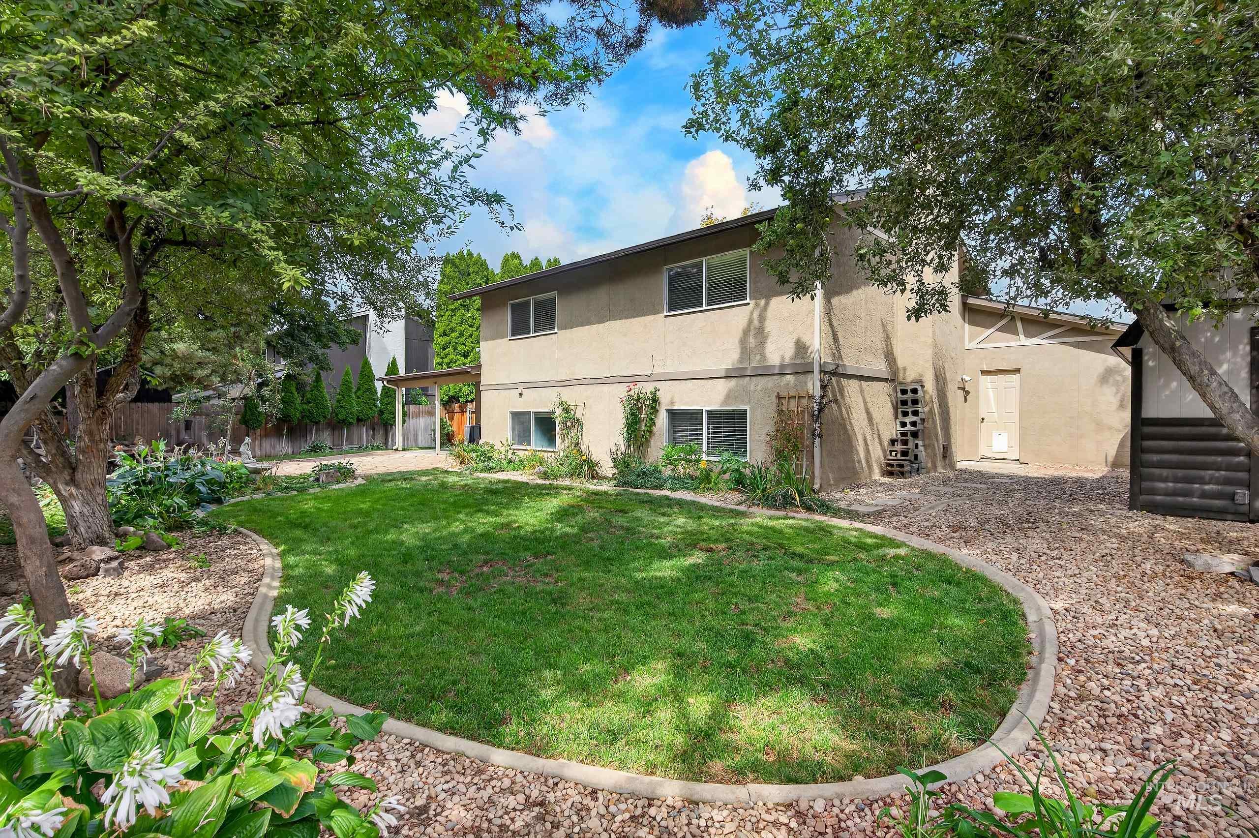 935 Farrington Dr, Eagle, Idaho 83616, 4 Bedrooms, 3 Bathrooms, Residential For Sale, Price $599,900,MLS 98998922