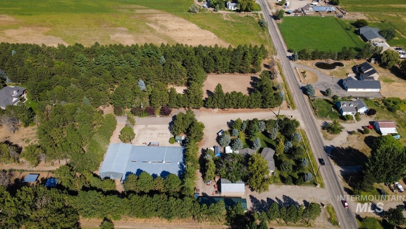 1445 Heartland Lane, Emmett, Idaho 83617, 3 Bedrooms, 1 Bathroom, Residential For Sale, Price $650,000,MLS 98998924