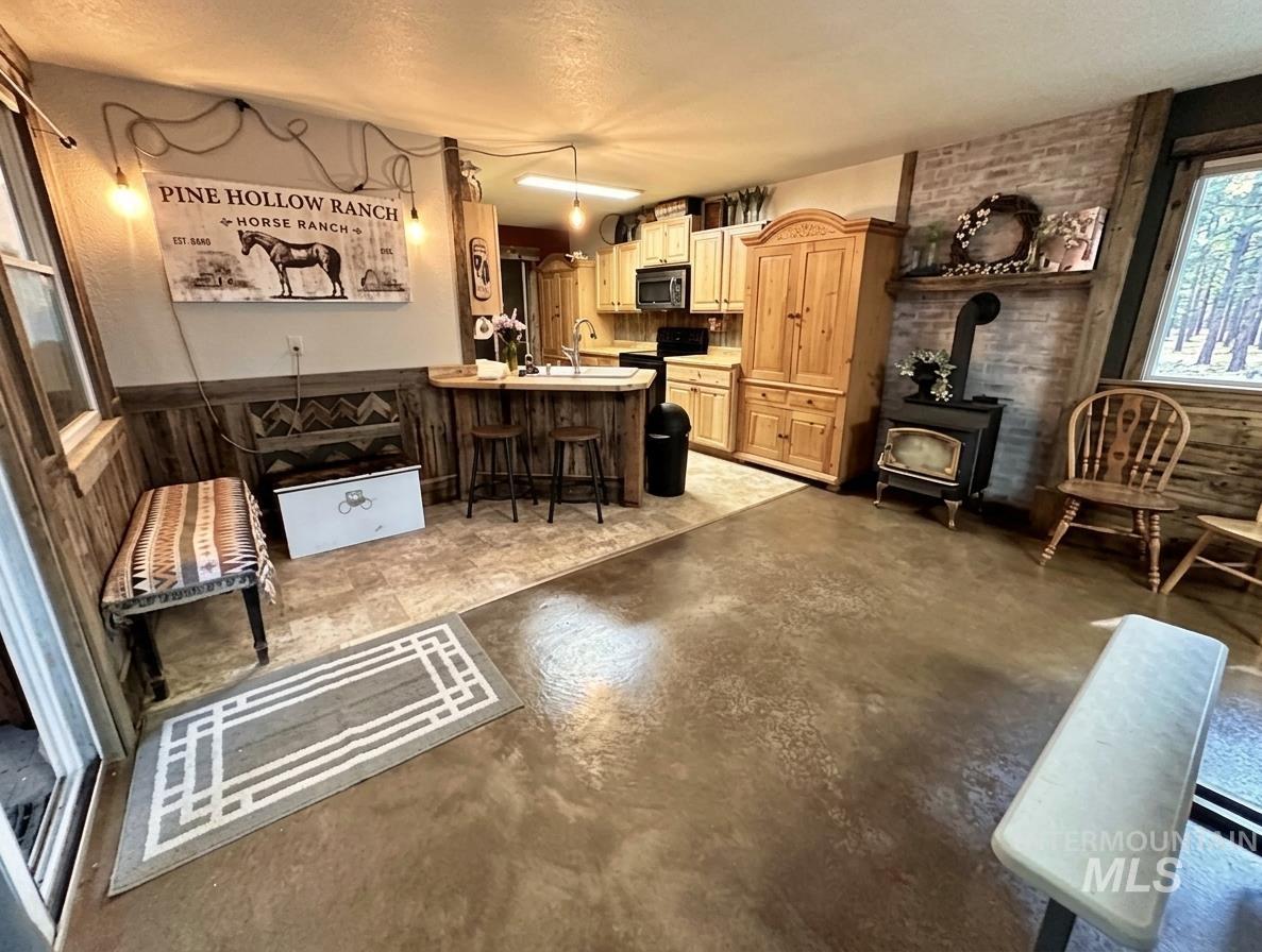 1445 Heartland Lane, Emmett, Idaho 83617, 3 Bedrooms, 1 Bathroom, Residential For Sale, Price $650,000,MLS 98998924