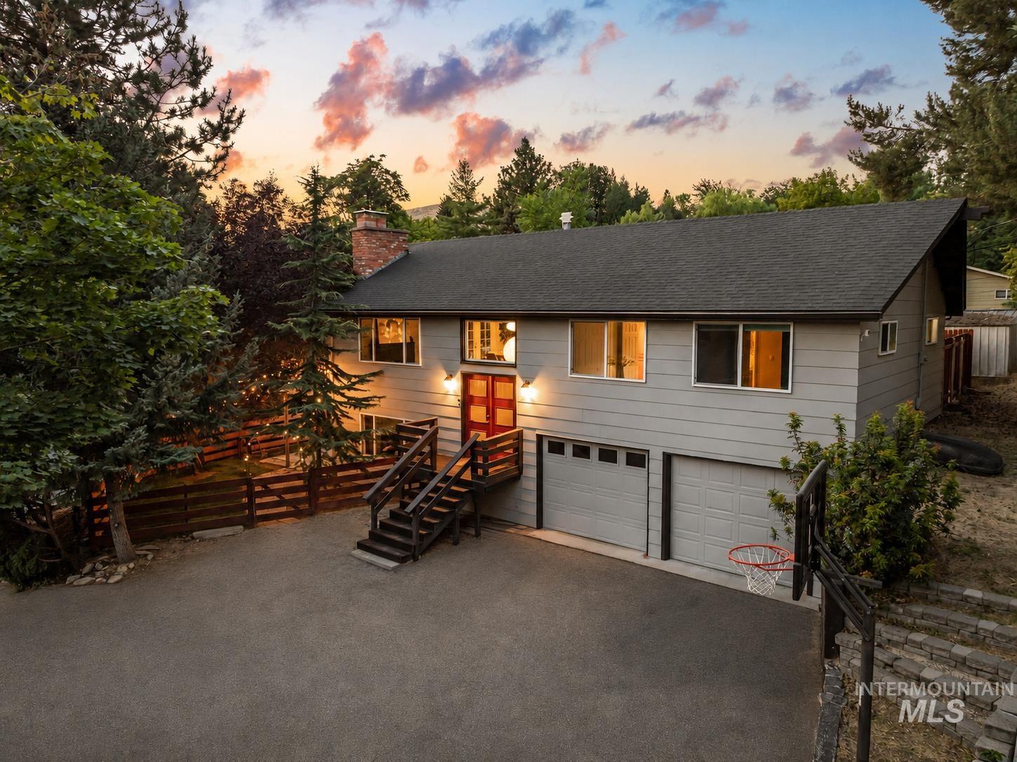 3133 N Hillway Dr, Boise, Idaho 83702, 4 Bedrooms, 3 Bathrooms, Residential For Sale, Price $749,900,MLS 98998925