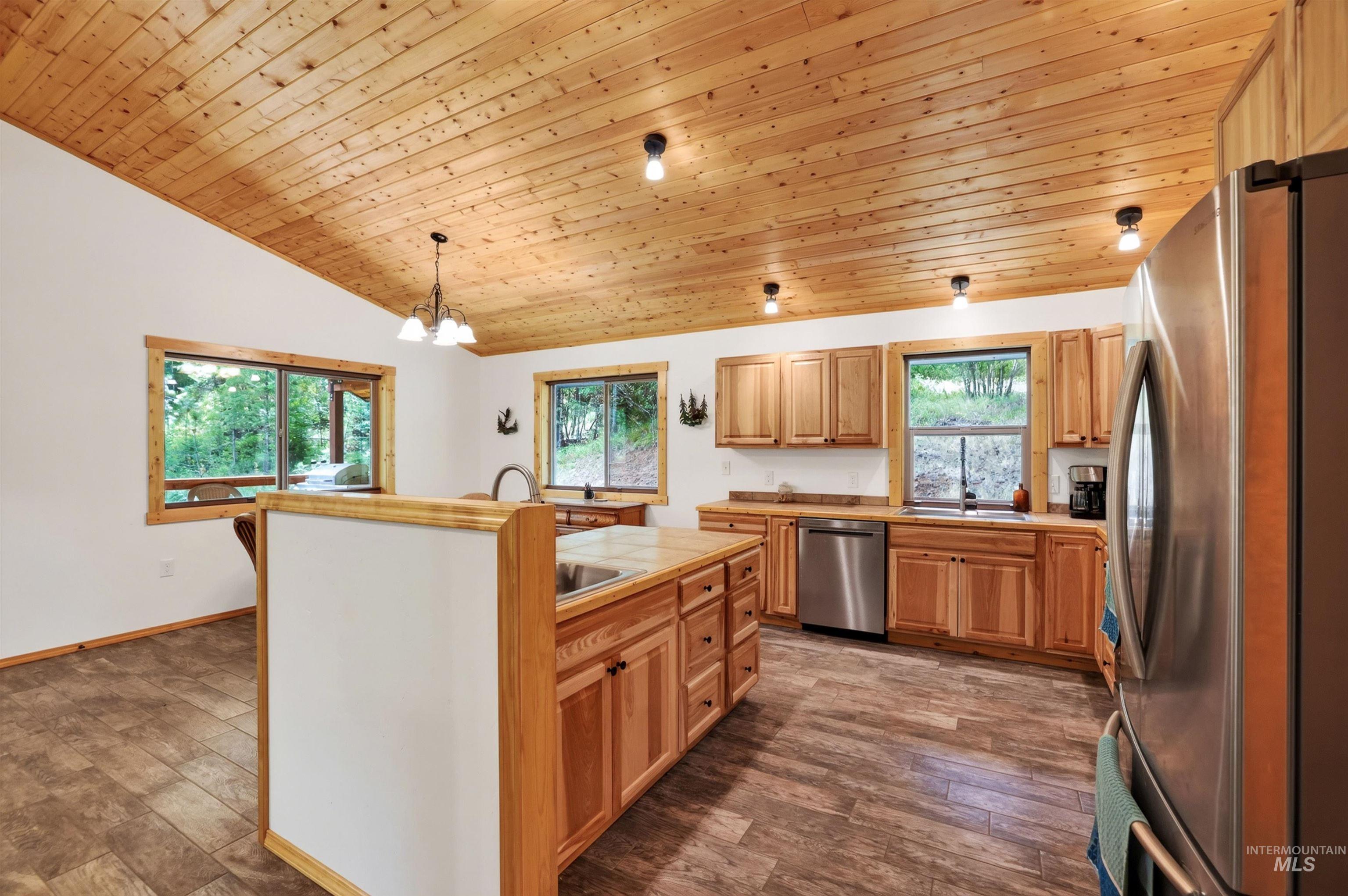 4025 Little Salmon Ct, New Meadows, Idaho 83654, 3 Bedrooms, 2 Bathrooms, Residential For Sale, Price $775,000,MLS 98998927