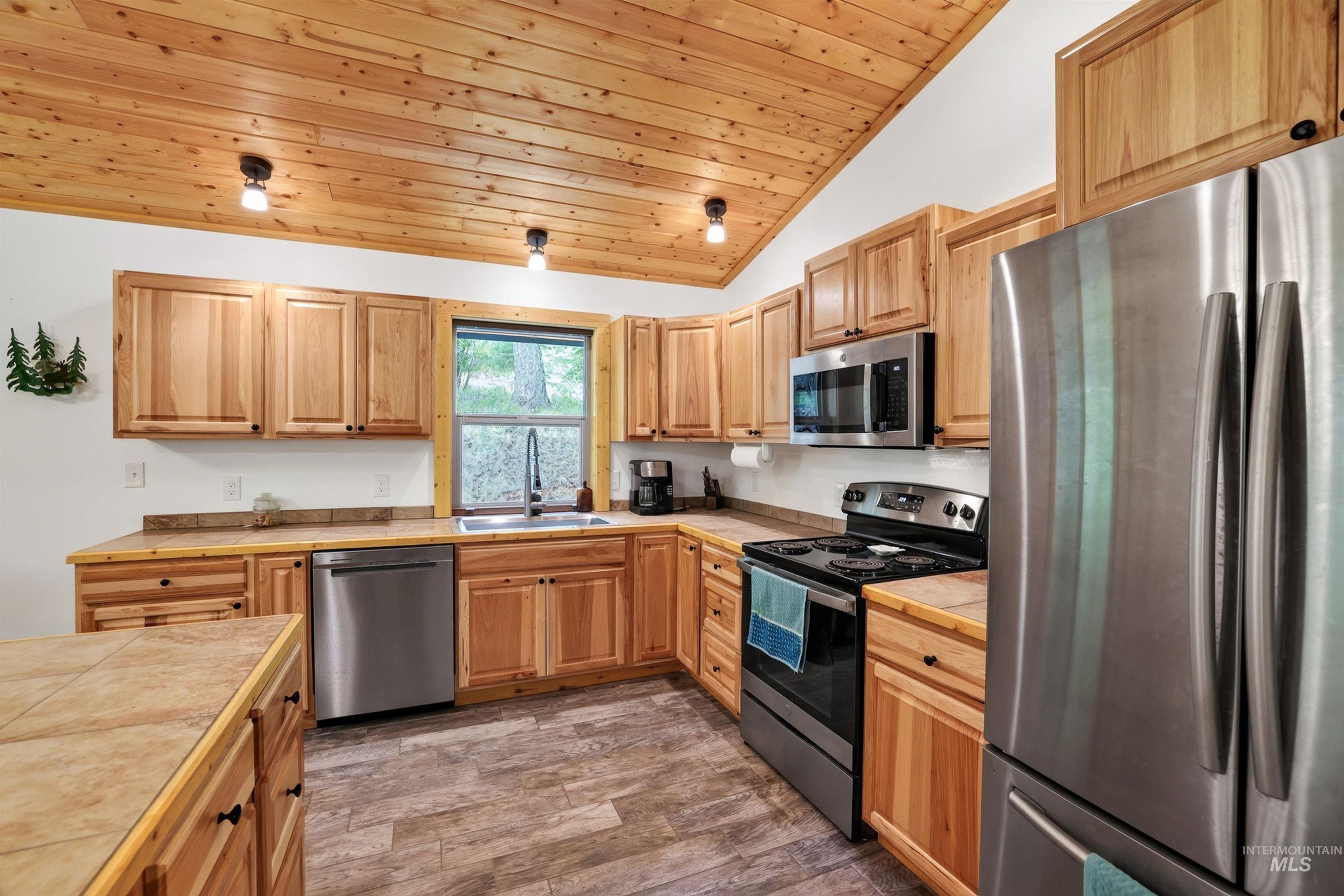 4025 Little Salmon Ct, New Meadows, Idaho 83654, 3 Bedrooms, 2 Bathrooms, Residential For Sale, Price $775,000,MLS 98998927