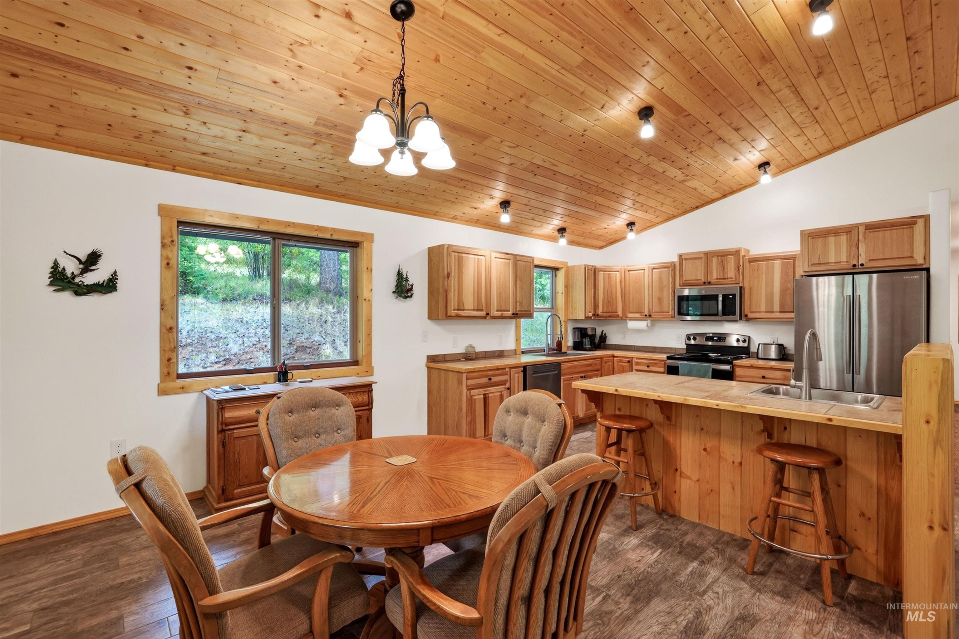 4025 Little Salmon Ct, New Meadows, Idaho 83654, 3 Bedrooms, 2 Bathrooms, Residential For Sale, Price $775,000,MLS 98998927