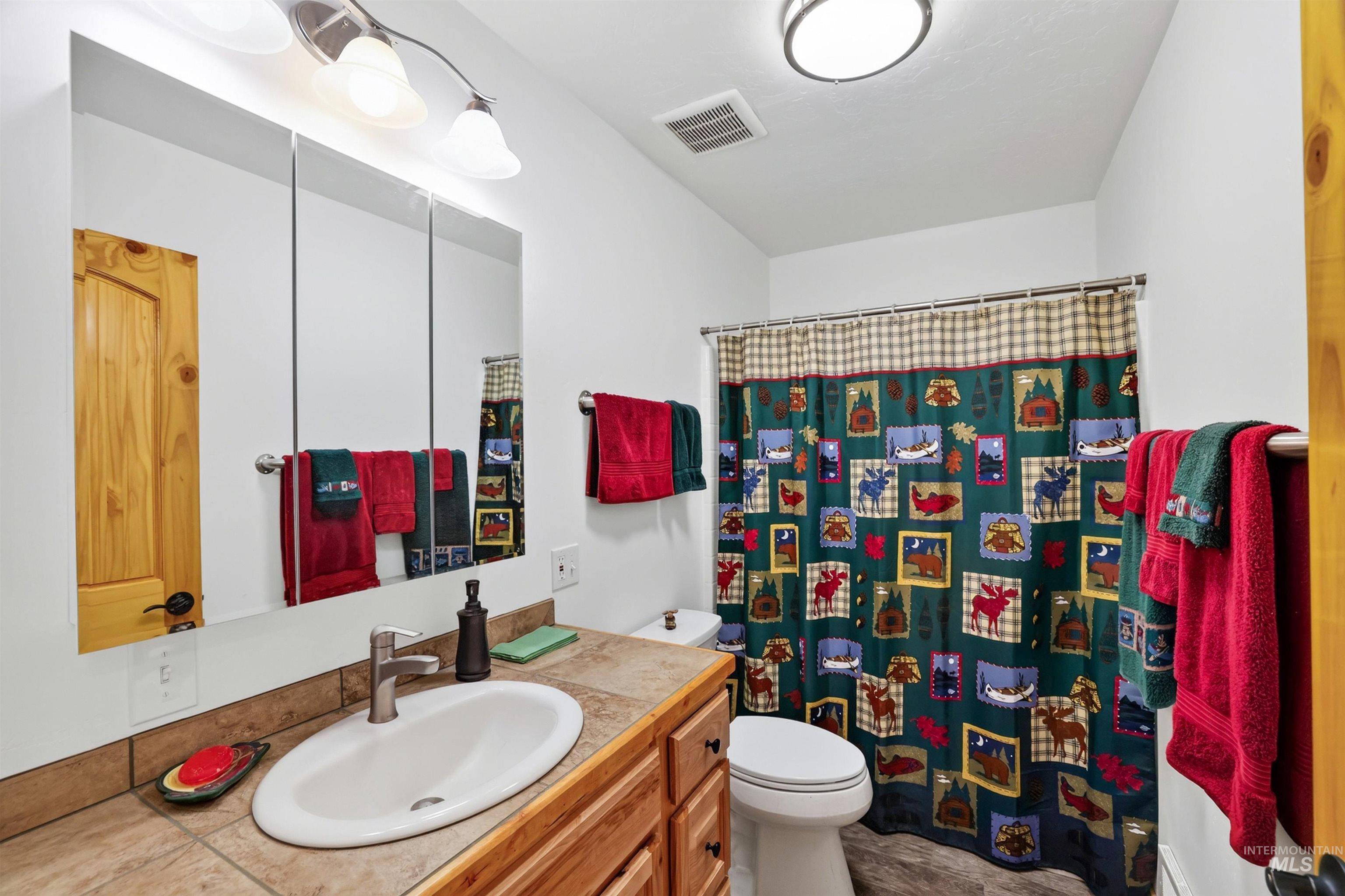 4025 Little Salmon Ct, New Meadows, Idaho 83654, 3 Bedrooms, 2 Bathrooms, Residential For Sale, Price $775,000,MLS 98998927