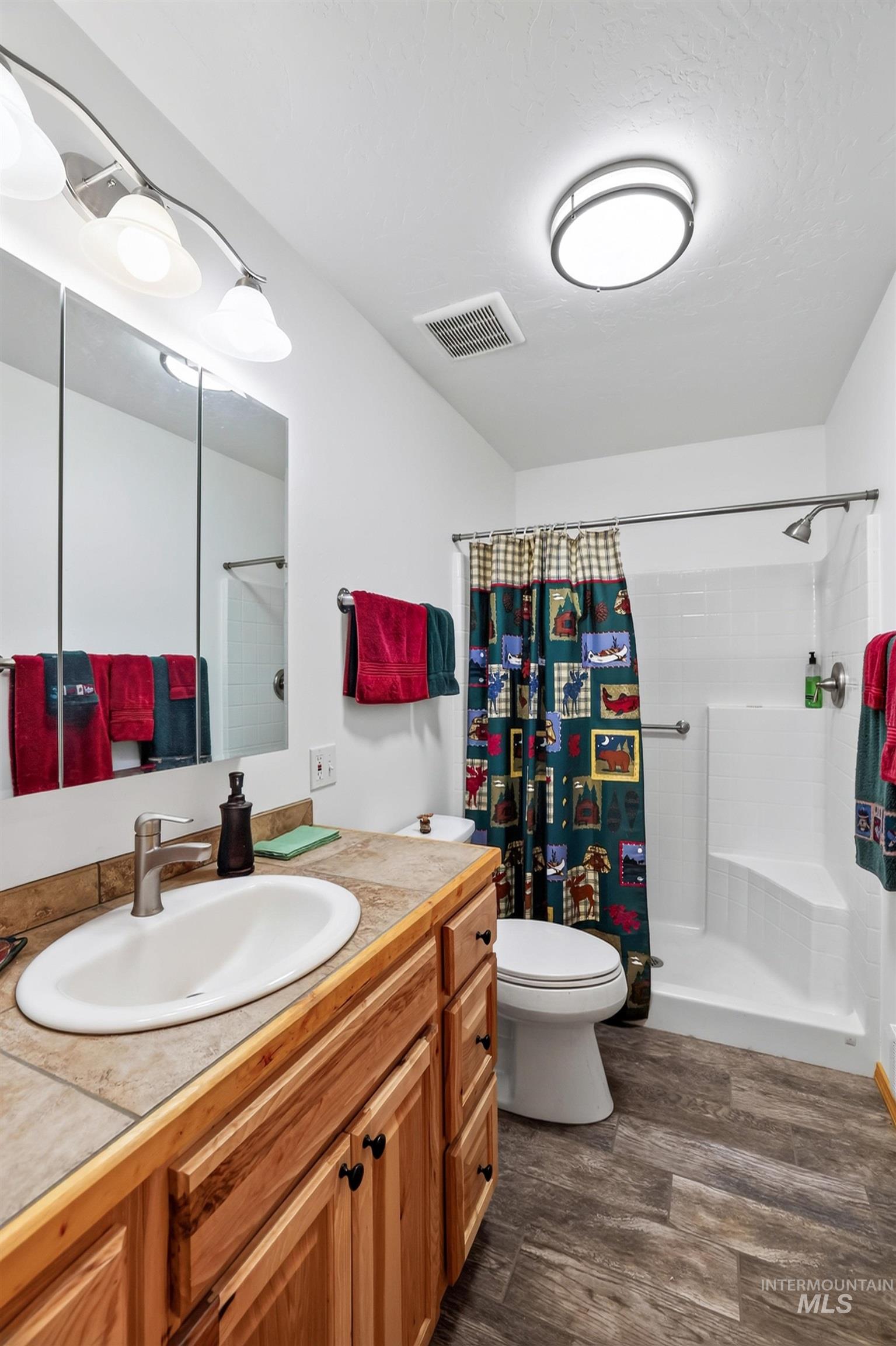 4025 Little Salmon Ct, New Meadows, Idaho 83654, 3 Bedrooms, 2 Bathrooms, Residential For Sale, Price $775,000,MLS 98998927