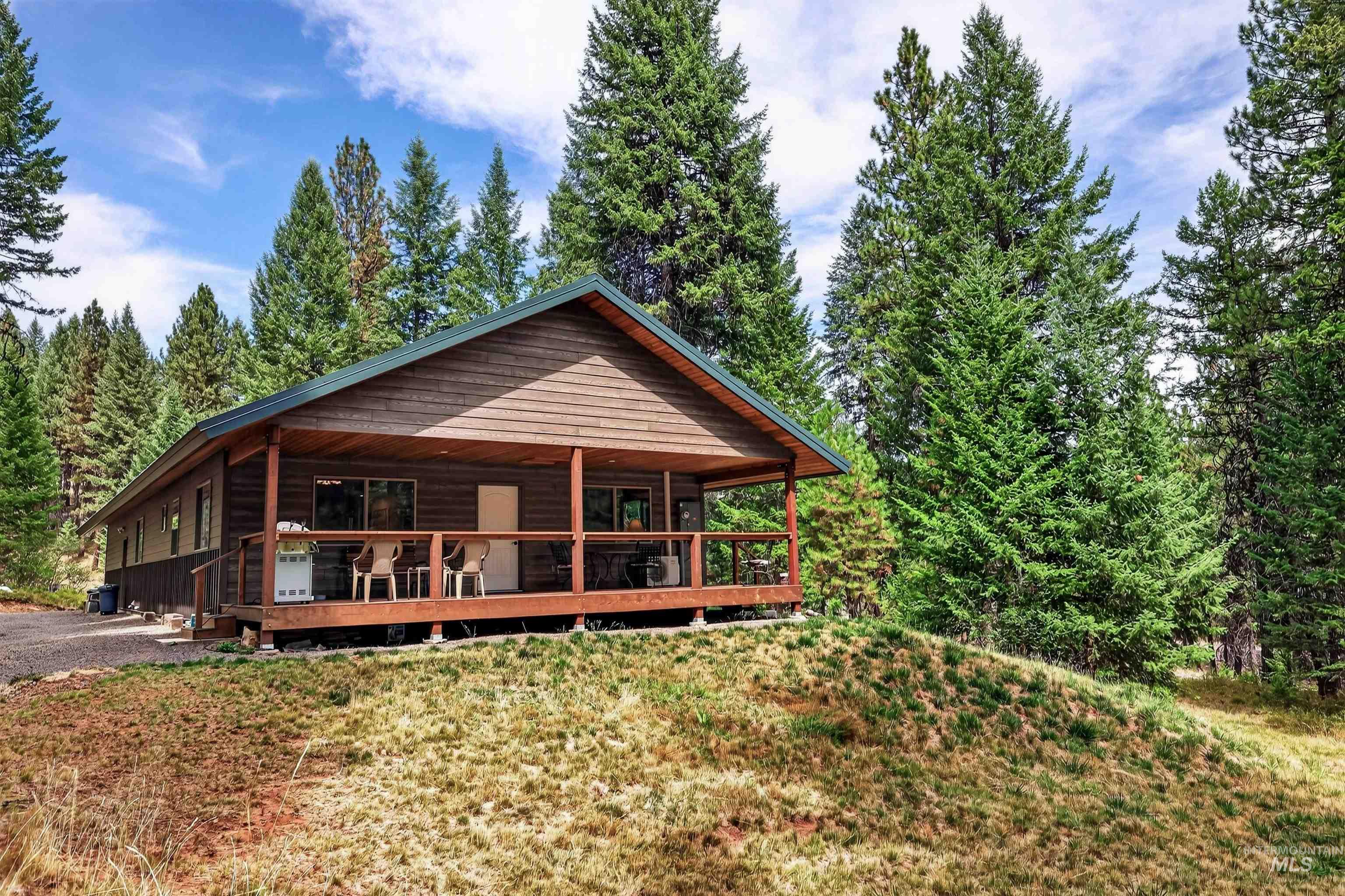 4025 Little Salmon Ct, New Meadows, Idaho 83654, 3 Bedrooms, 2 Bathrooms, Residential For Sale, Price $775,000,MLS 98998927