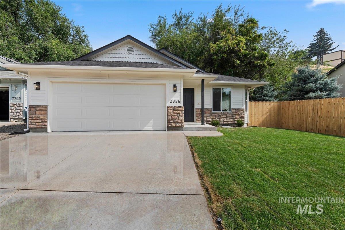 2356 W Hill Road, Boise, Idaho 83702, 3 Bedrooms, 2 Bathrooms, Residential For Sale, Price $525,000,MLS 98998929