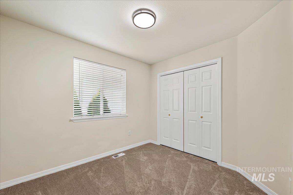 2356 W Hill Road, Boise, Idaho 83702, 3 Bedrooms, 2 Bathrooms, Residential For Sale, Price $525,000,MLS 98998929