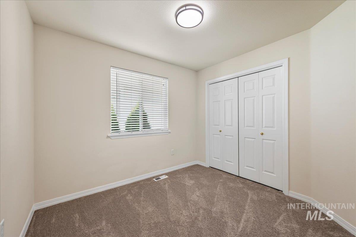 2356 W Hill Road, Boise, Idaho 83702, 3 Bedrooms, 2 Bathrooms, Residential For Sale, Price $525,000,MLS 98998929