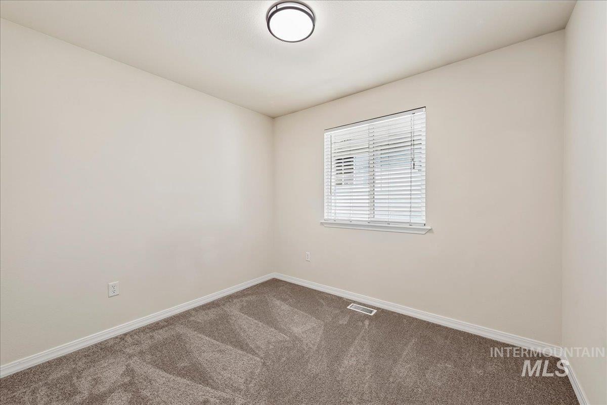 2356 W Hill Road, Boise, Idaho 83702, 3 Bedrooms, 2 Bathrooms, Residential For Sale, Price $525,000,MLS 98998929