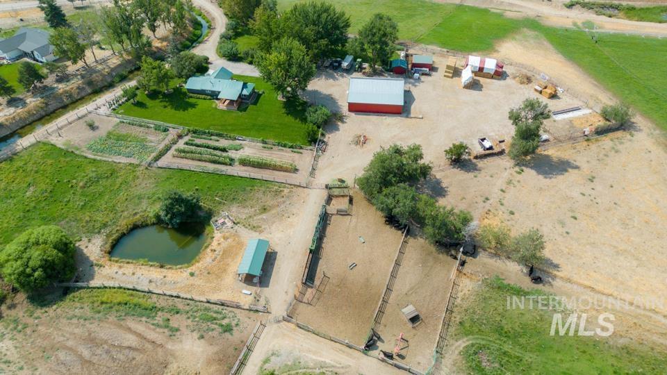 6500 SE 10th Avenue, Caldwell, Idaho 83607, 4 Bedrooms, 2 Bathrooms, Farm & Ranch For Sale, Price $899,900, 98998930