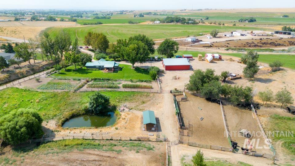 6500 SE 10th Avenue, Caldwell, Idaho 83607, 4 Bedrooms, 2 Bathrooms, Farm & Ranch For Sale, Price $899,900, 98998930