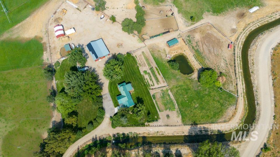 6500 SE 10th Avenue, Caldwell, Idaho 83607, 4 Bedrooms, 2 Bathrooms, Farm & Ranch For Sale, Price $899,900, 98998930