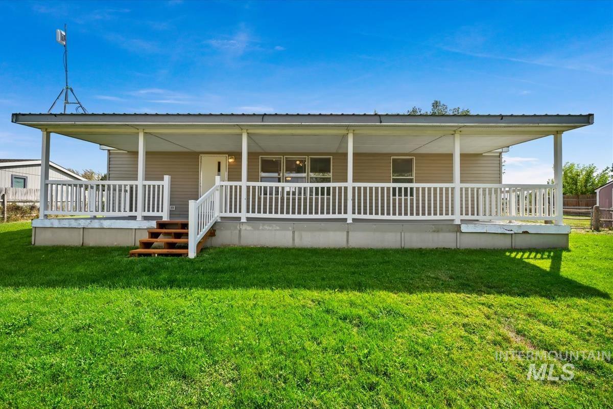 6321 Shari Hill, Marsing, Idaho 83639, 3 Bedrooms, 2 Bathrooms, Residential For Sale, Price $324,900,MLS 98998932